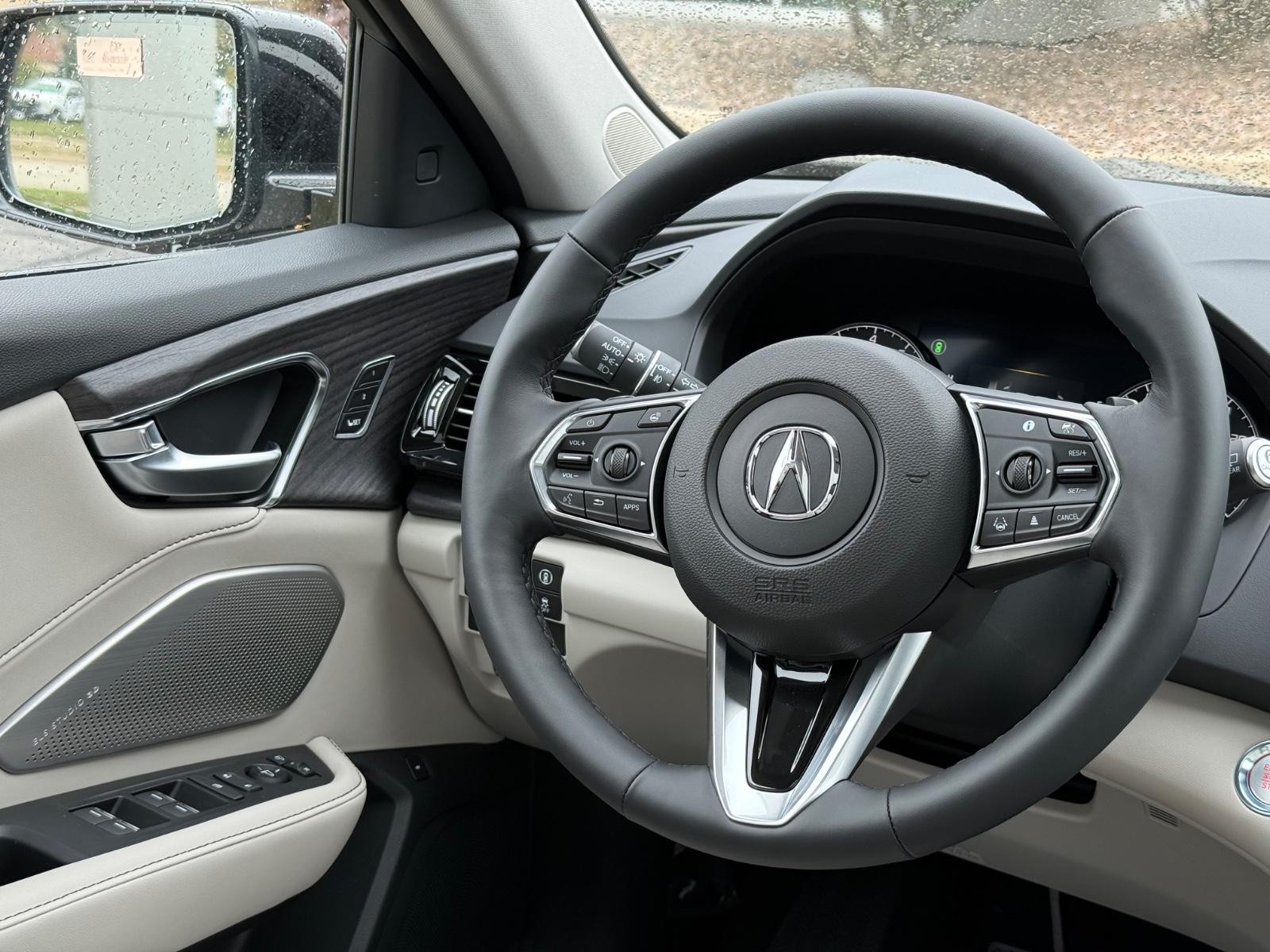 Acura RDX Vehicle Image 09