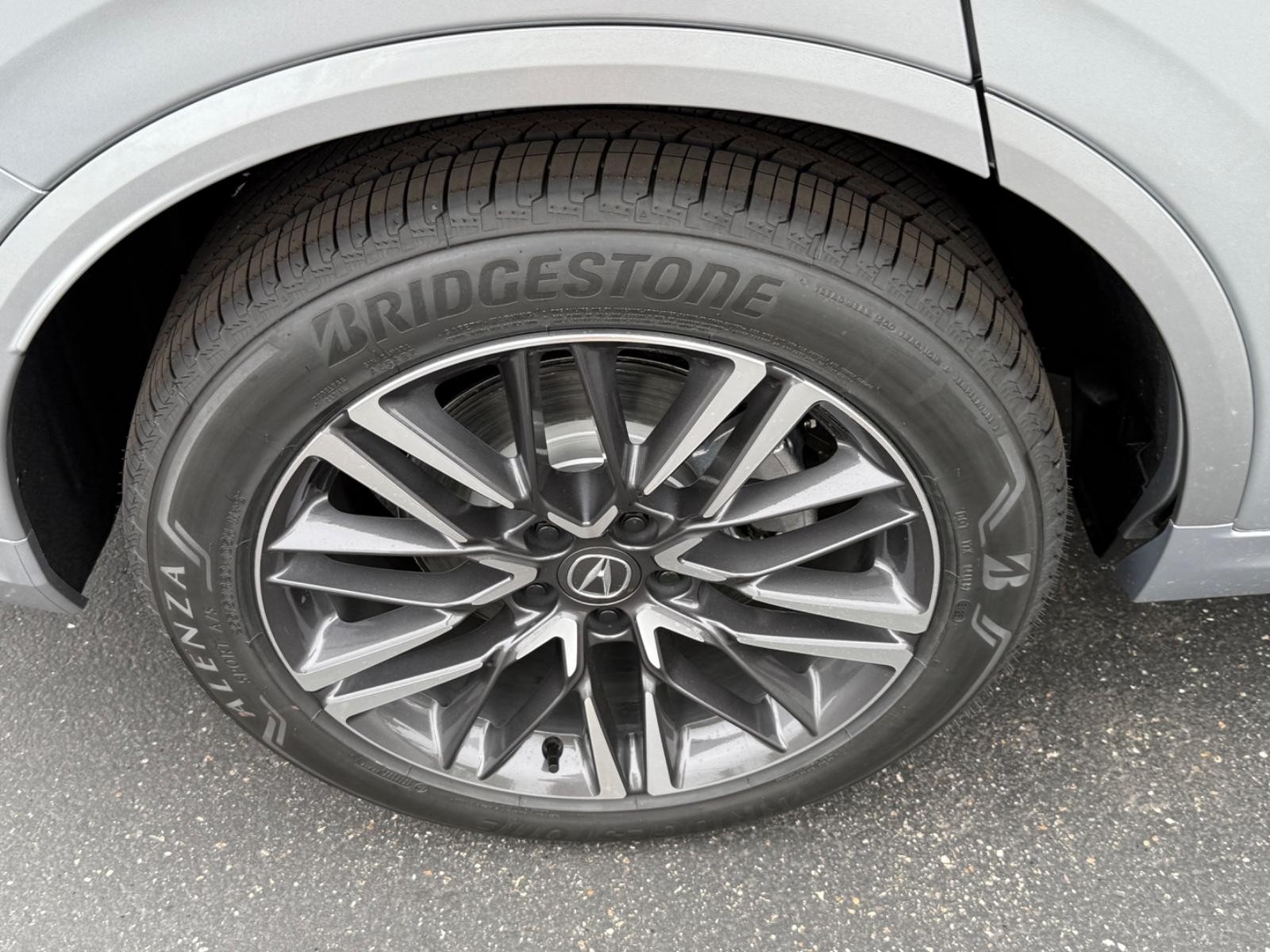 Acura MDX Vehicle Image 04