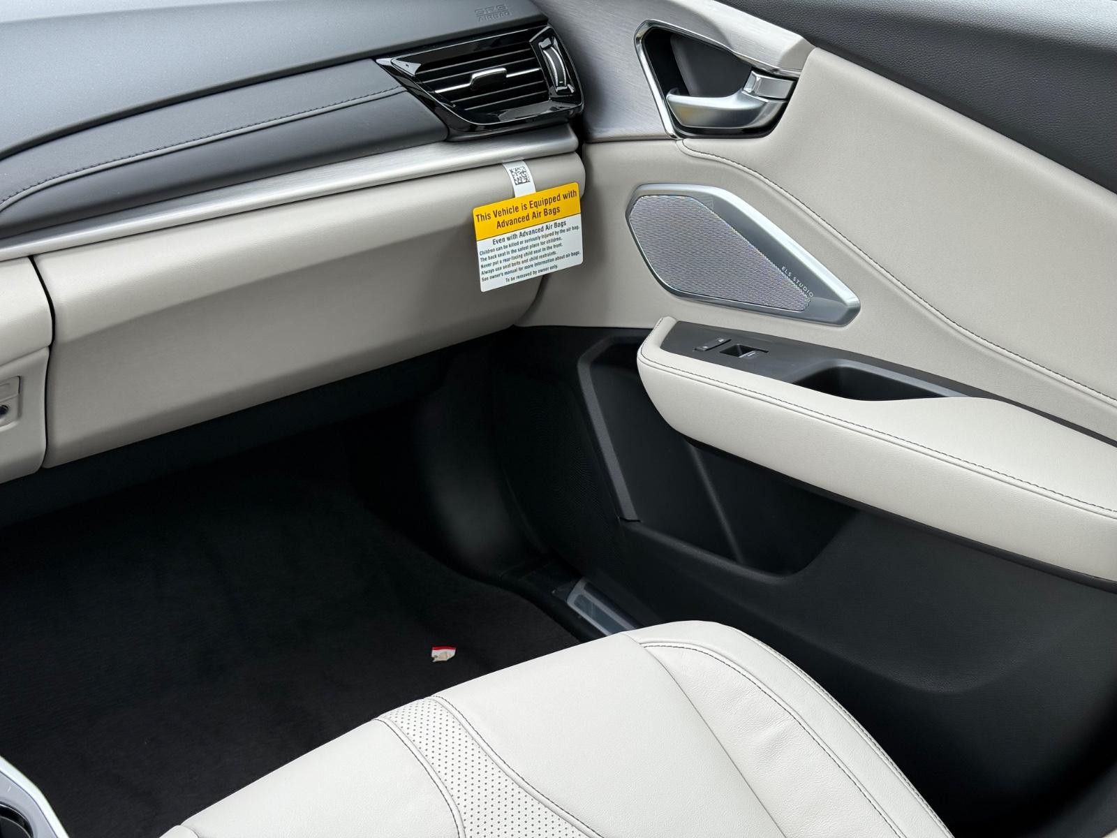 Acura RDX Vehicle Image 09