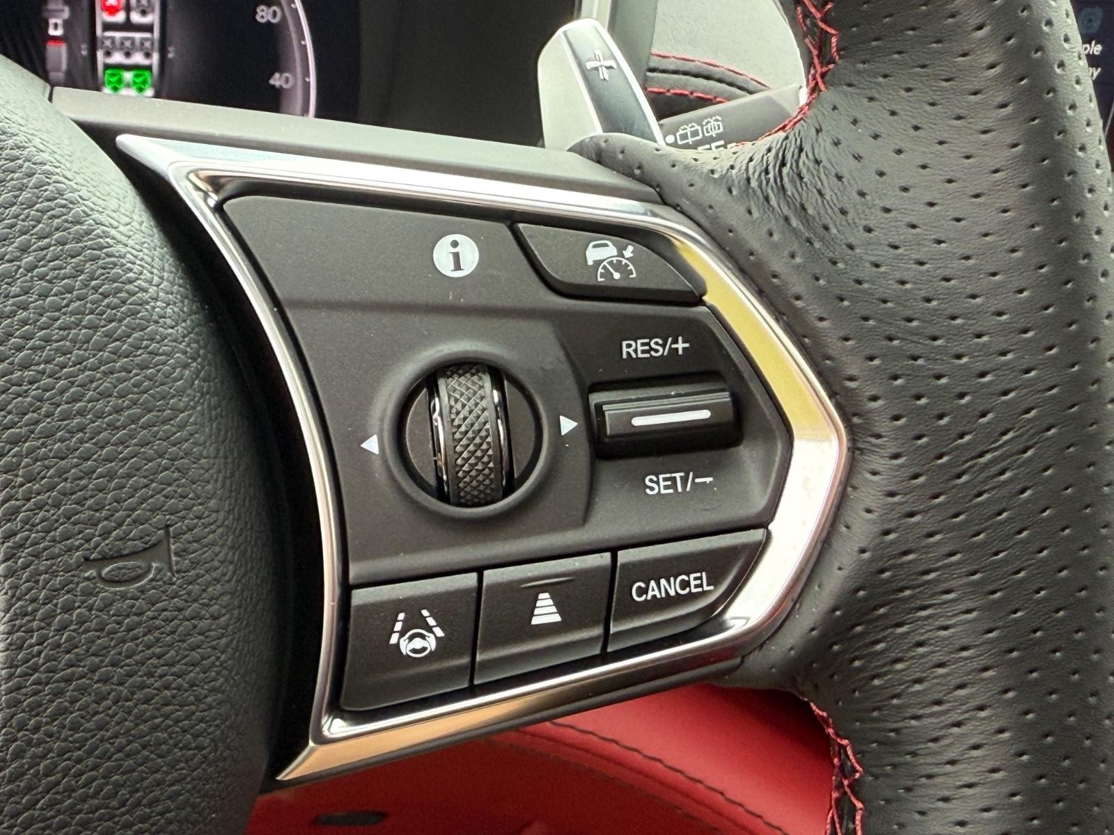 Acura MDX Vehicle Image 13