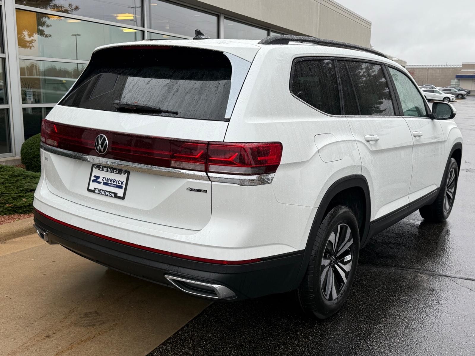 Volkswagen Atlas Vehicle Image 03
