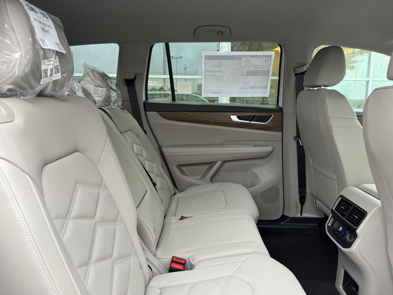 Volkswagen Atlas Vehicle Image 05