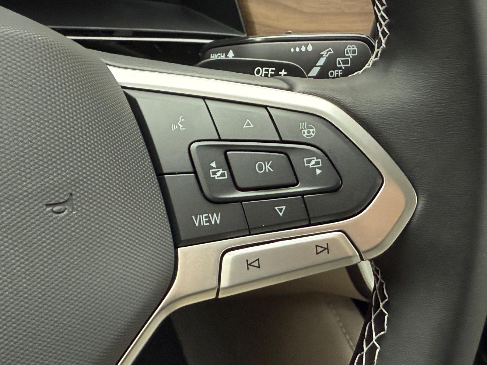 Volkswagen Atlas Vehicle Image 13