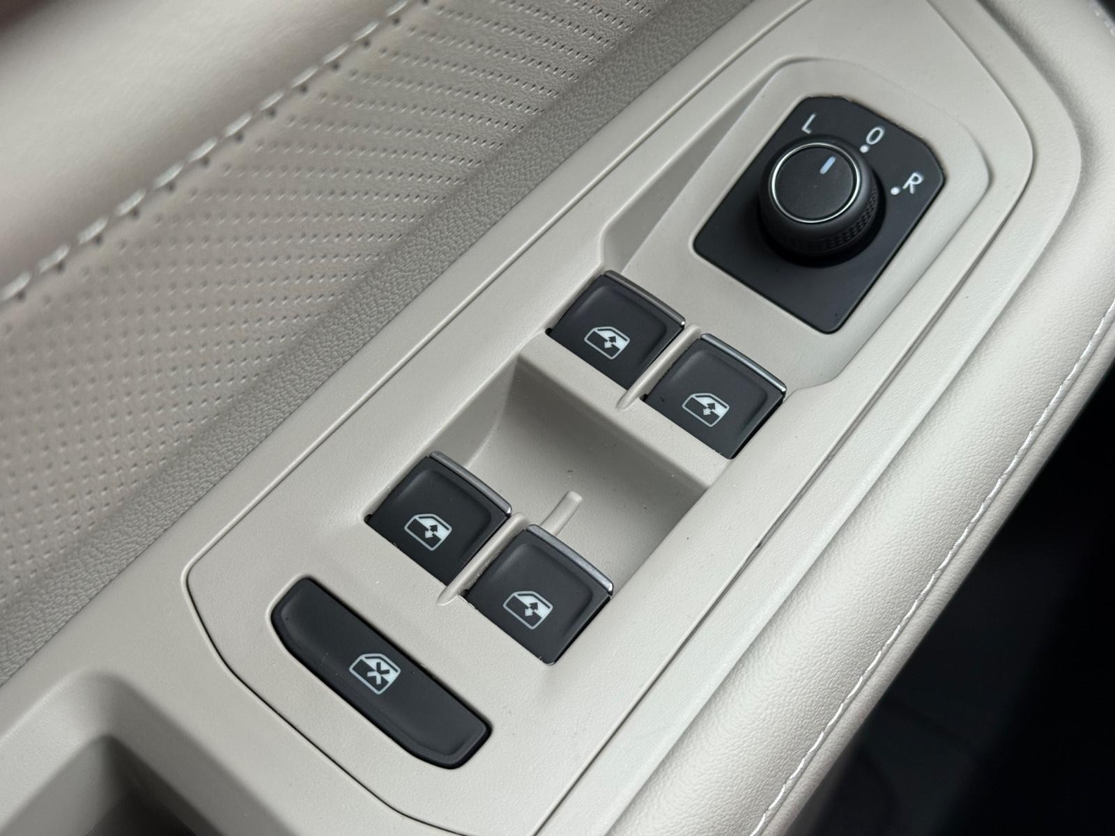 Volkswagen Atlas Vehicle Image 16