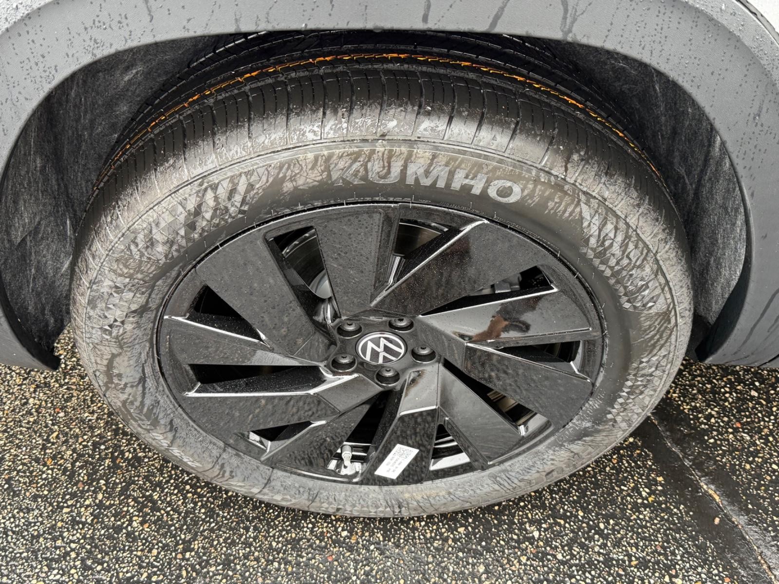 Volkswagen Atlas Vehicle Image 04