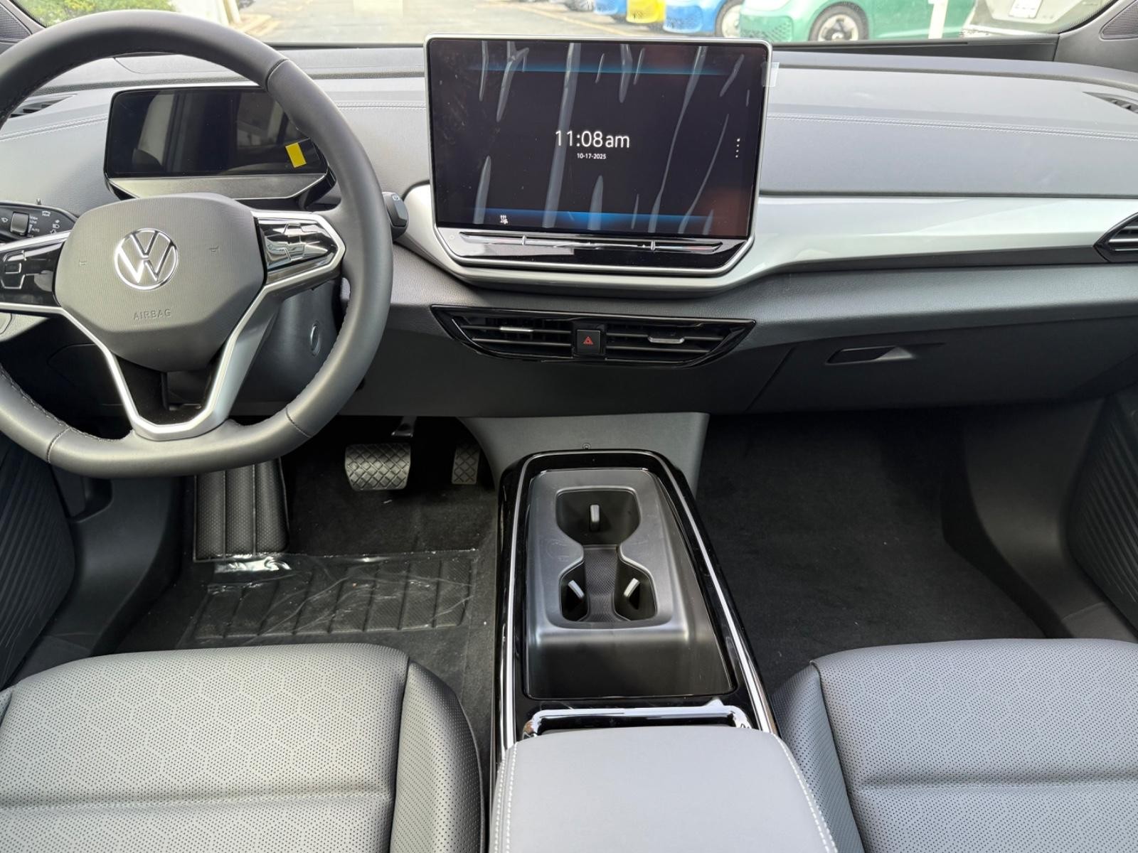 Volkswagen ID.4 Vehicle Image 06