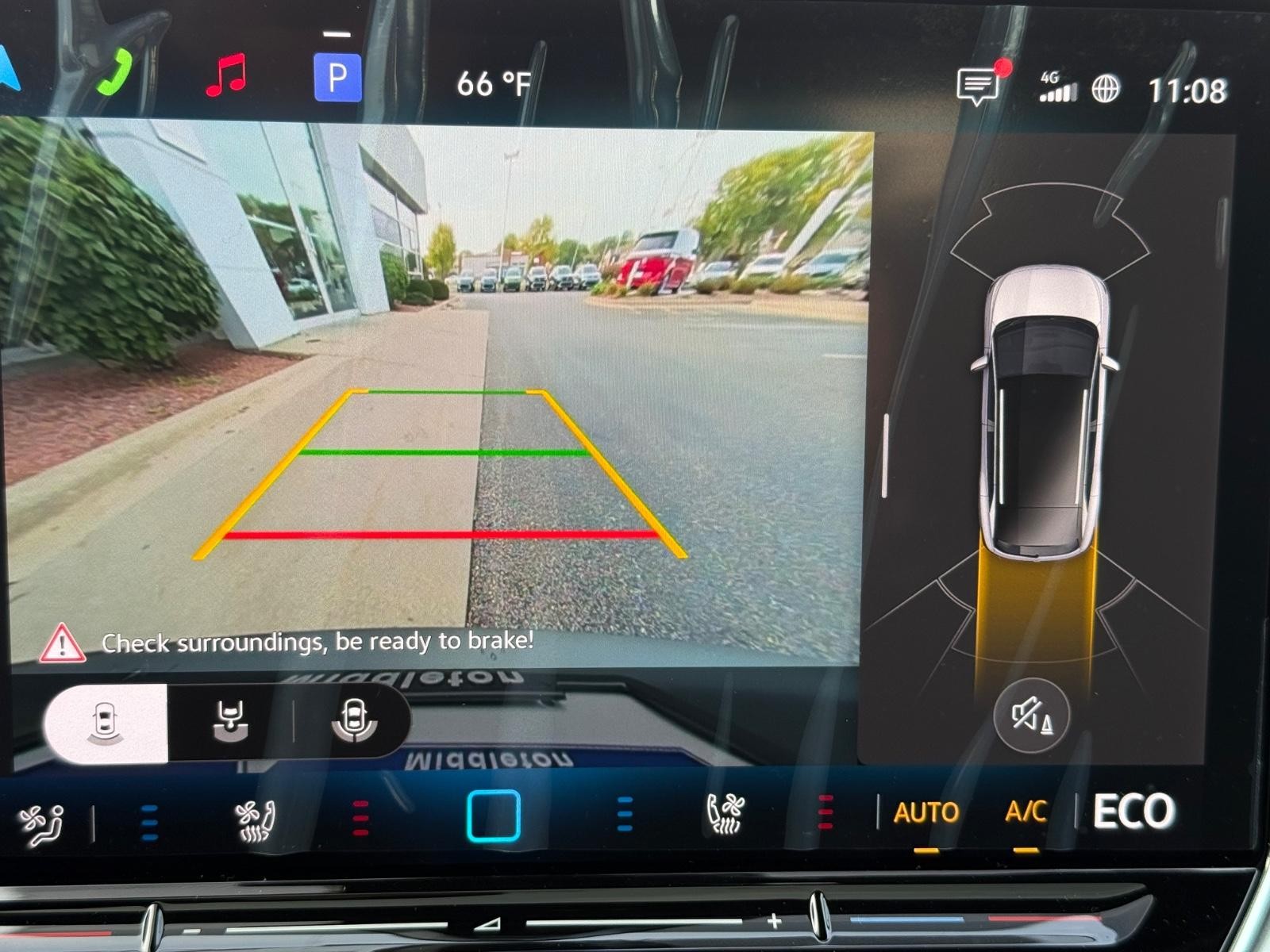 Volkswagen ID.4 Vehicle Image 13