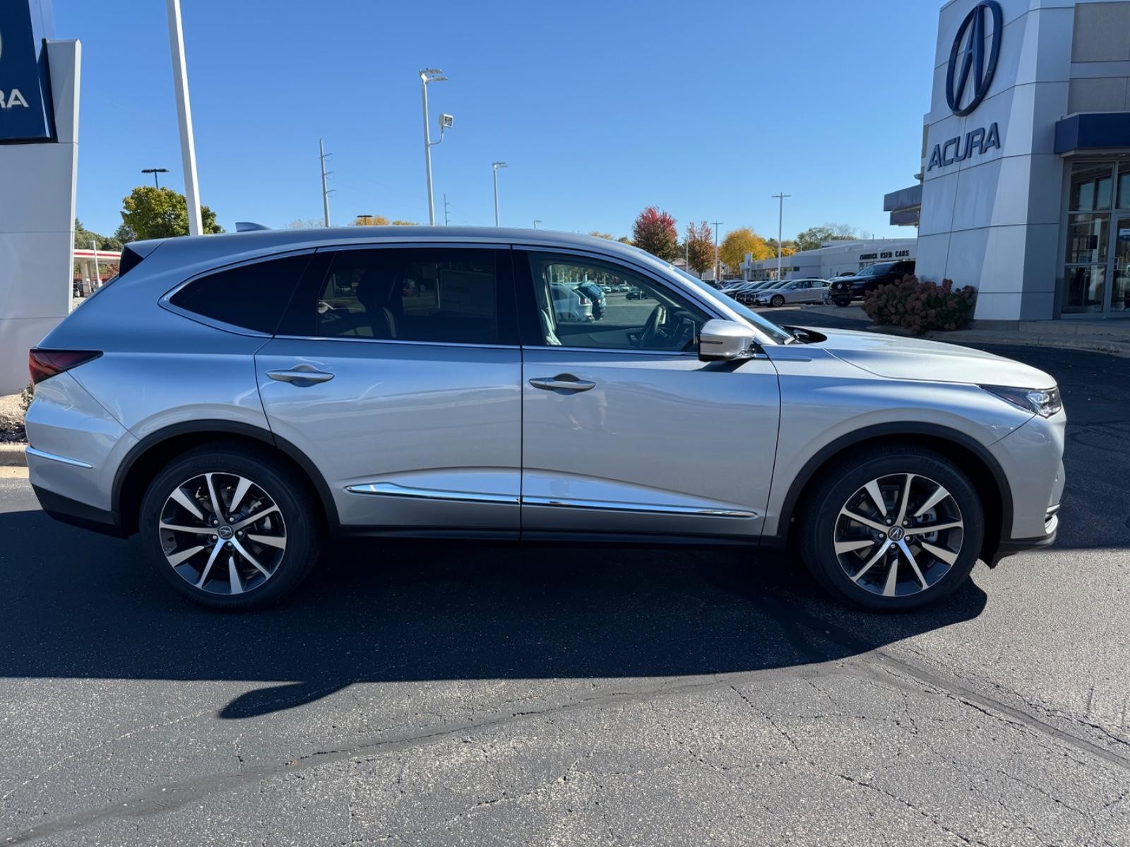 Acura MDX Vehicle Image 02