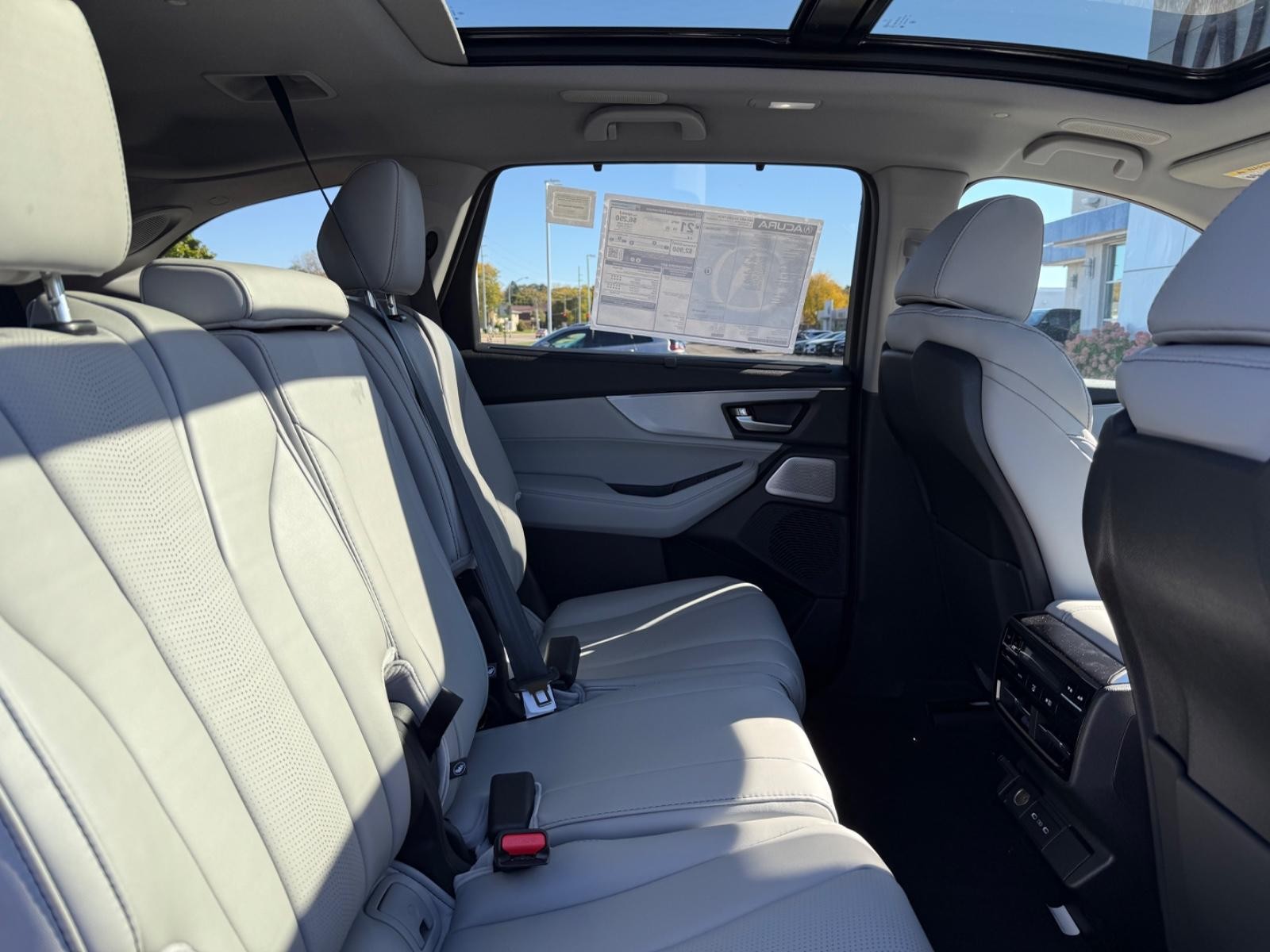 Acura MDX Vehicle Image 05