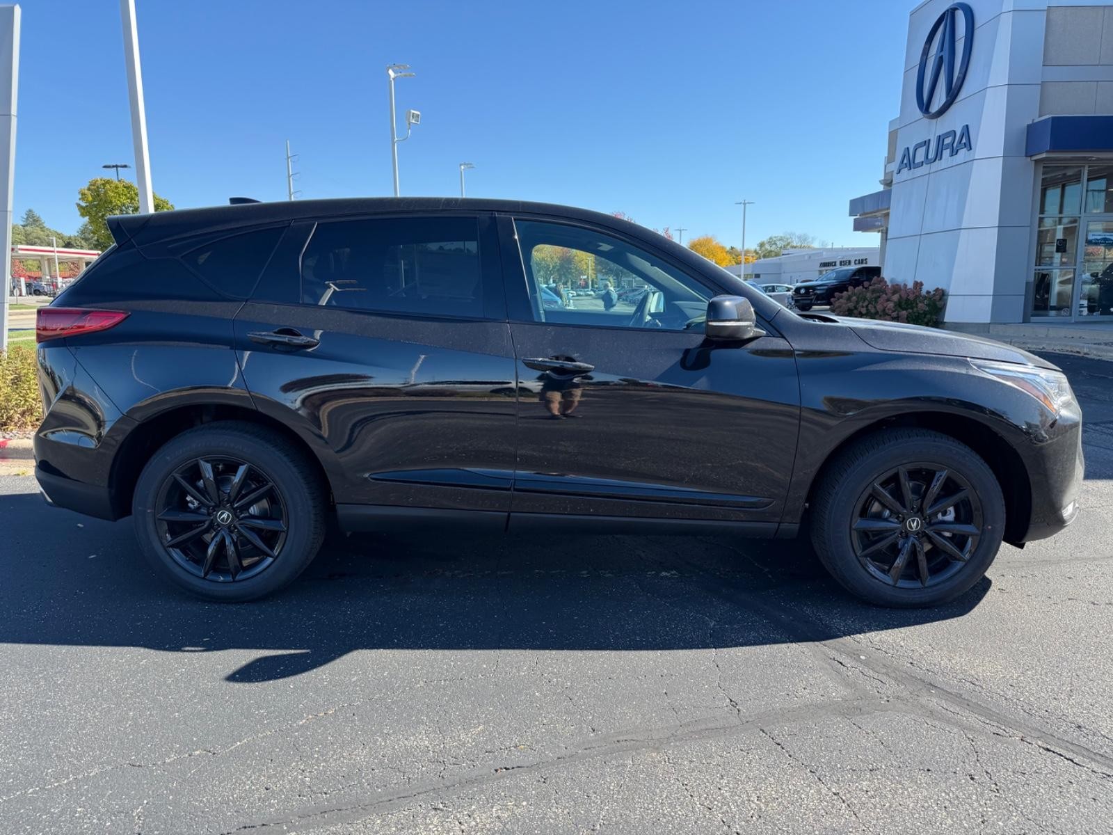 Acura RDX Vehicle Image 02