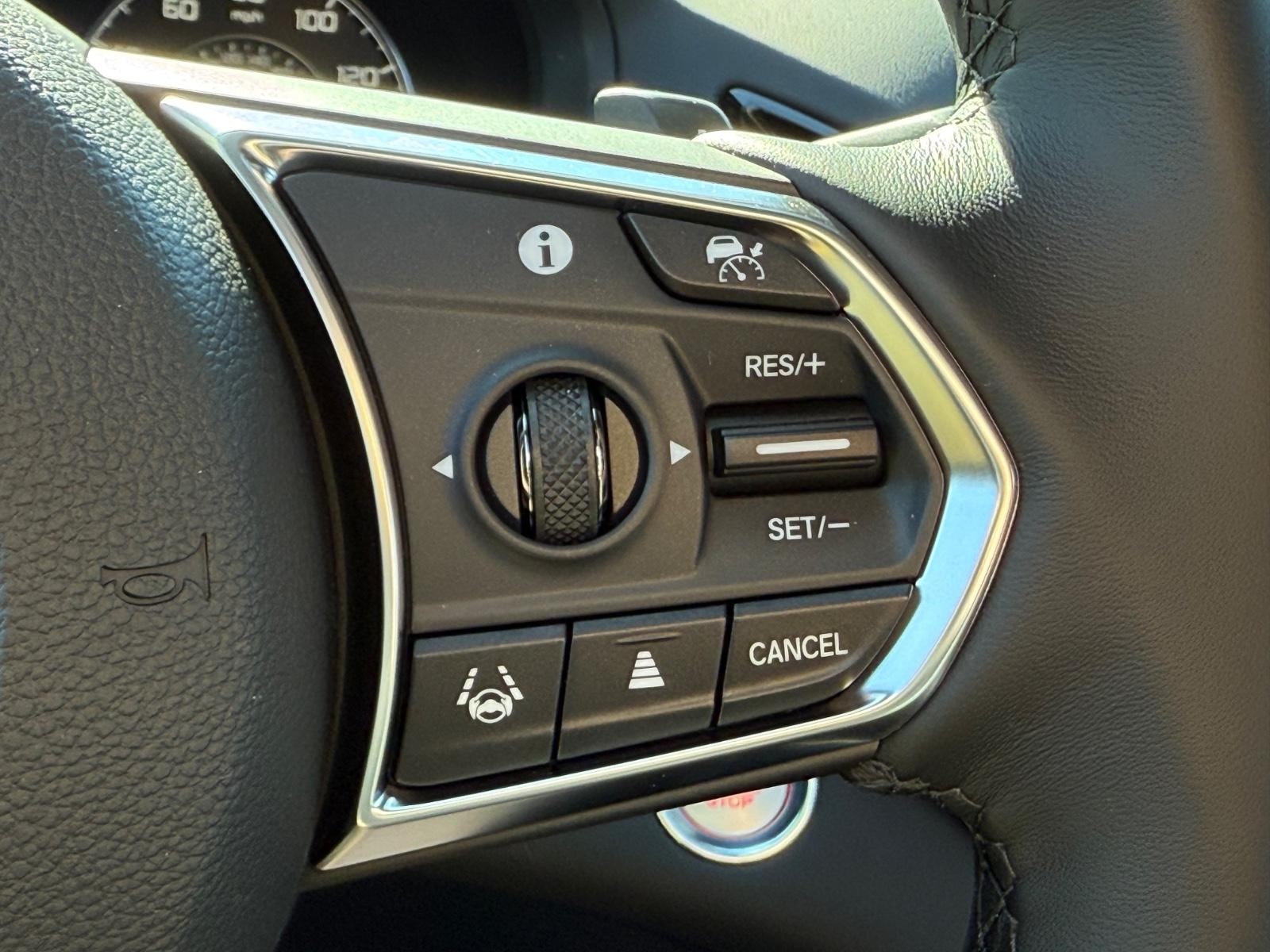 Acura RDX Vehicle Image 12