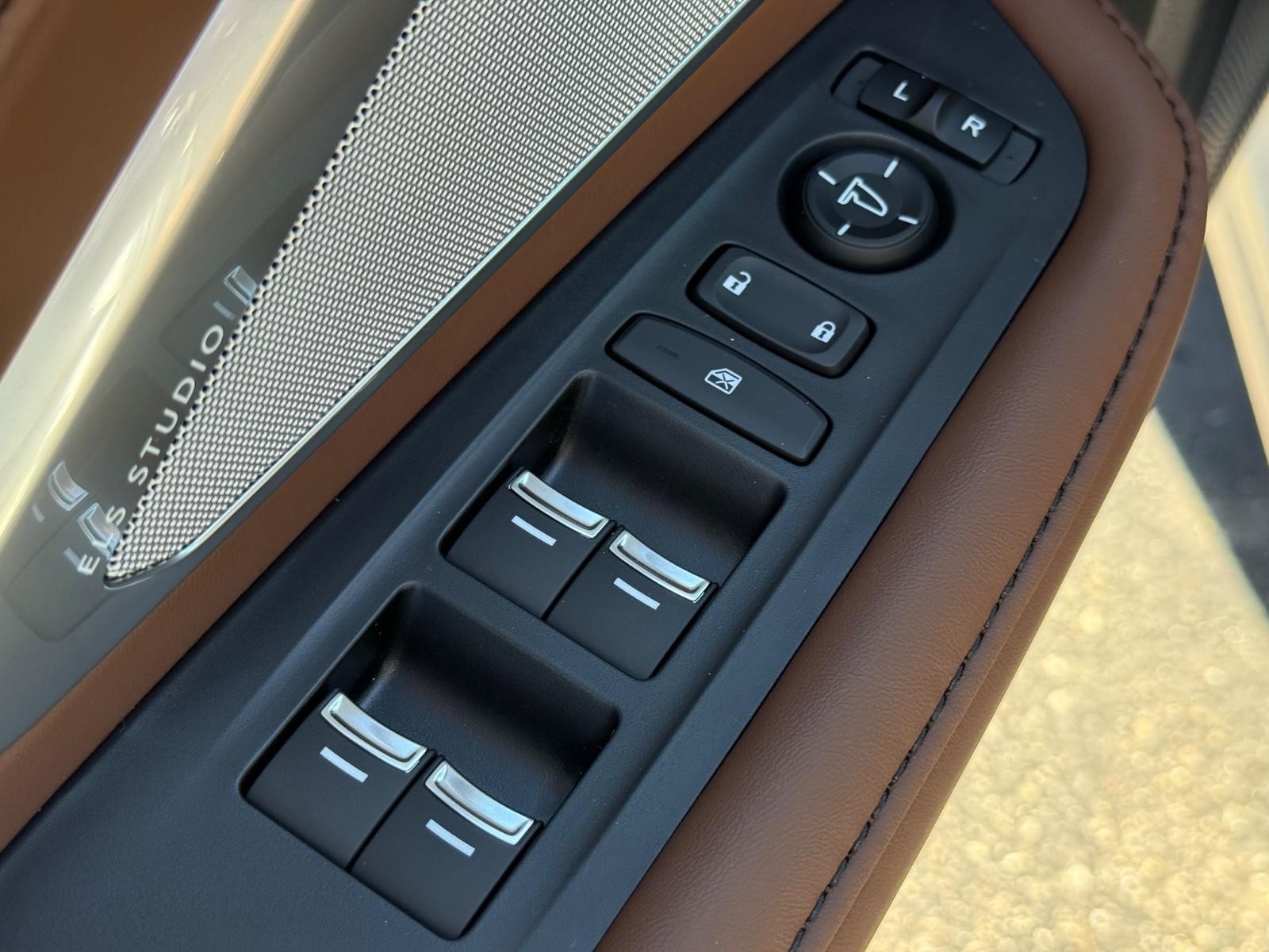 Acura RDX Vehicle Image 15