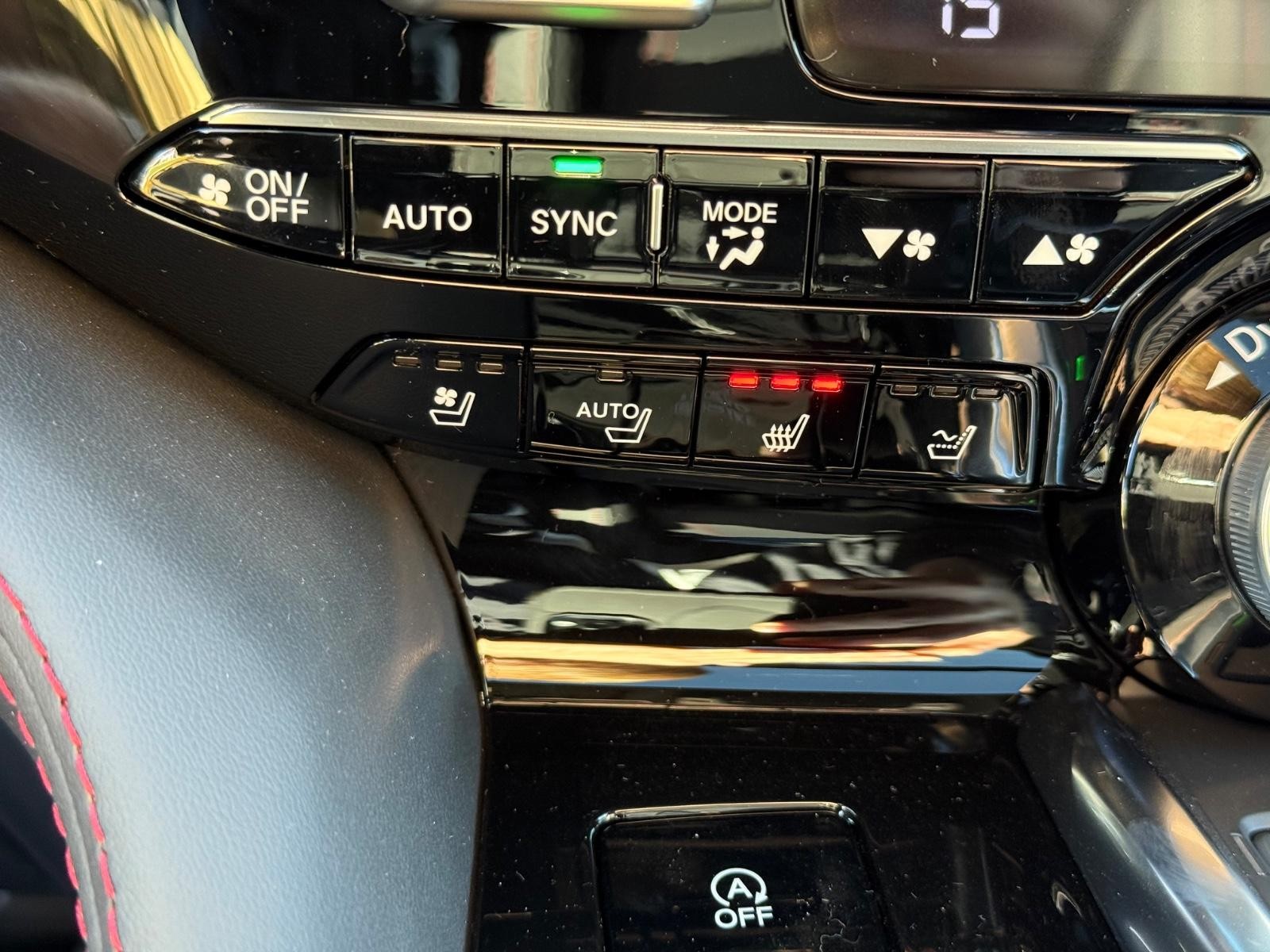 Acura MDX Vehicle Image 14