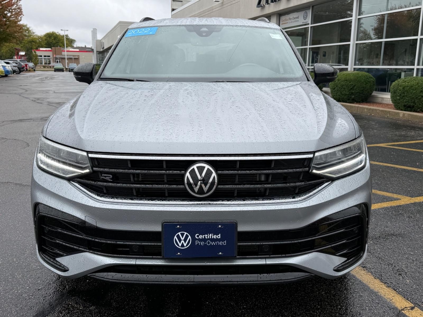 Volkswagen Tiguan Vehicle Image 09