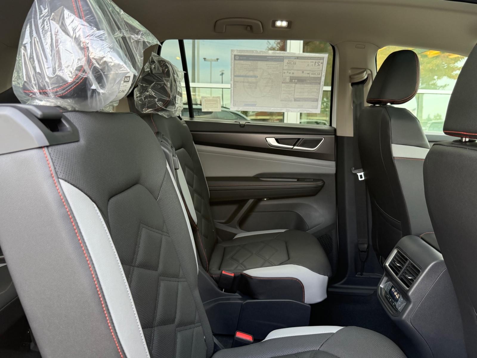 Volkswagen Atlas Vehicle Image 06