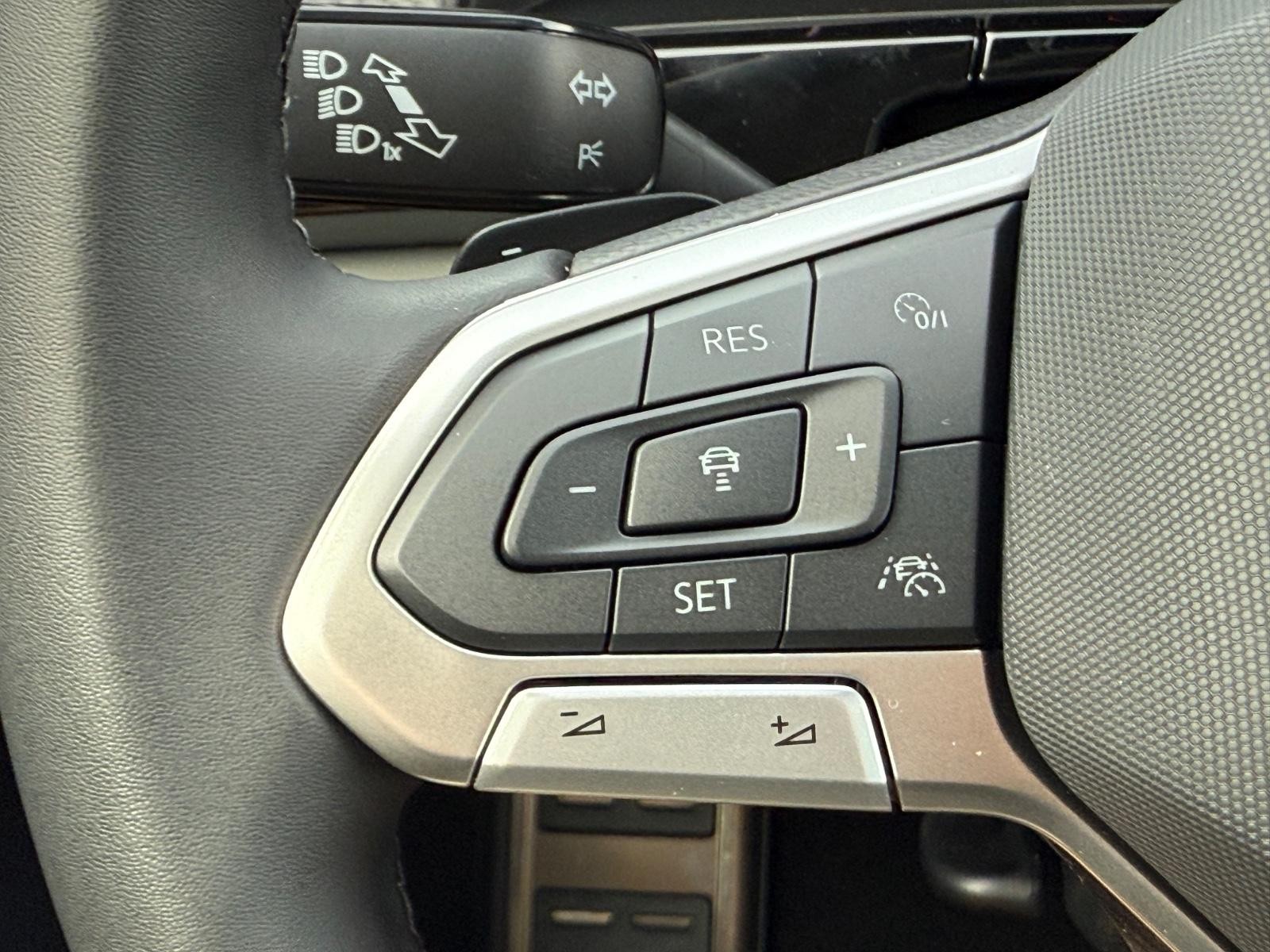 Volkswagen Atlas Vehicle Image 12