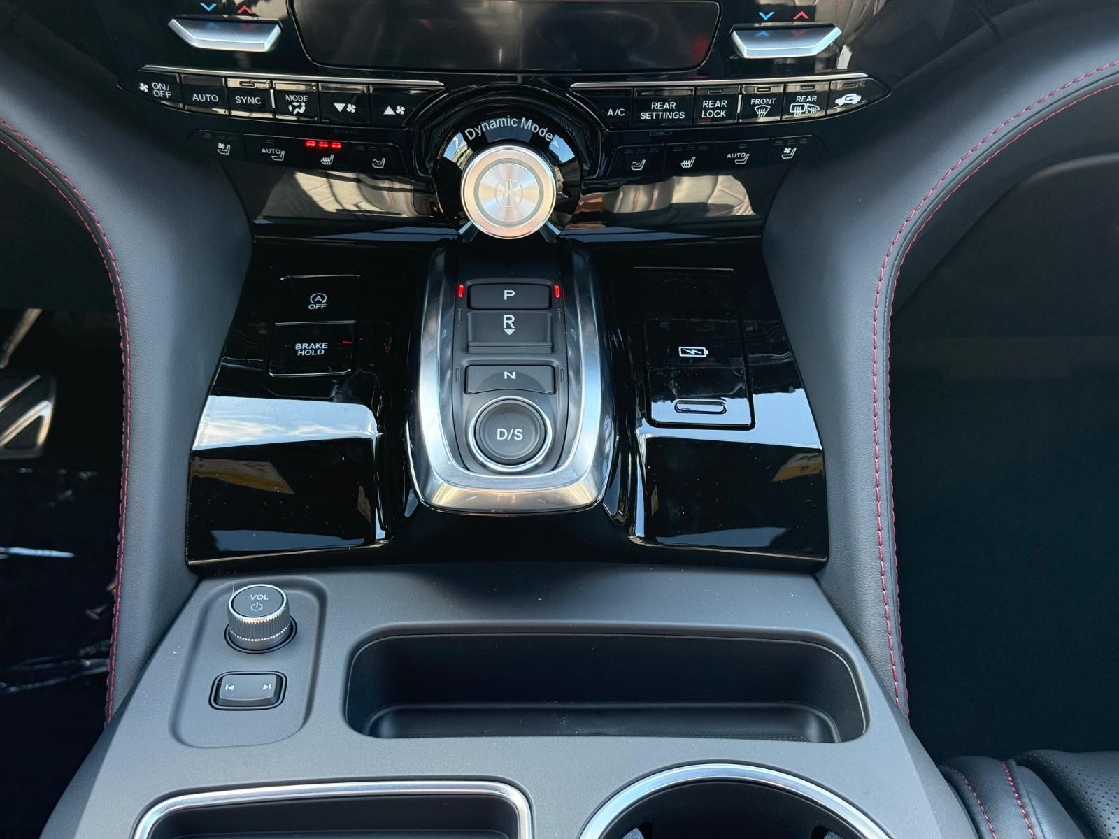 Acura MDX Vehicle Image 08