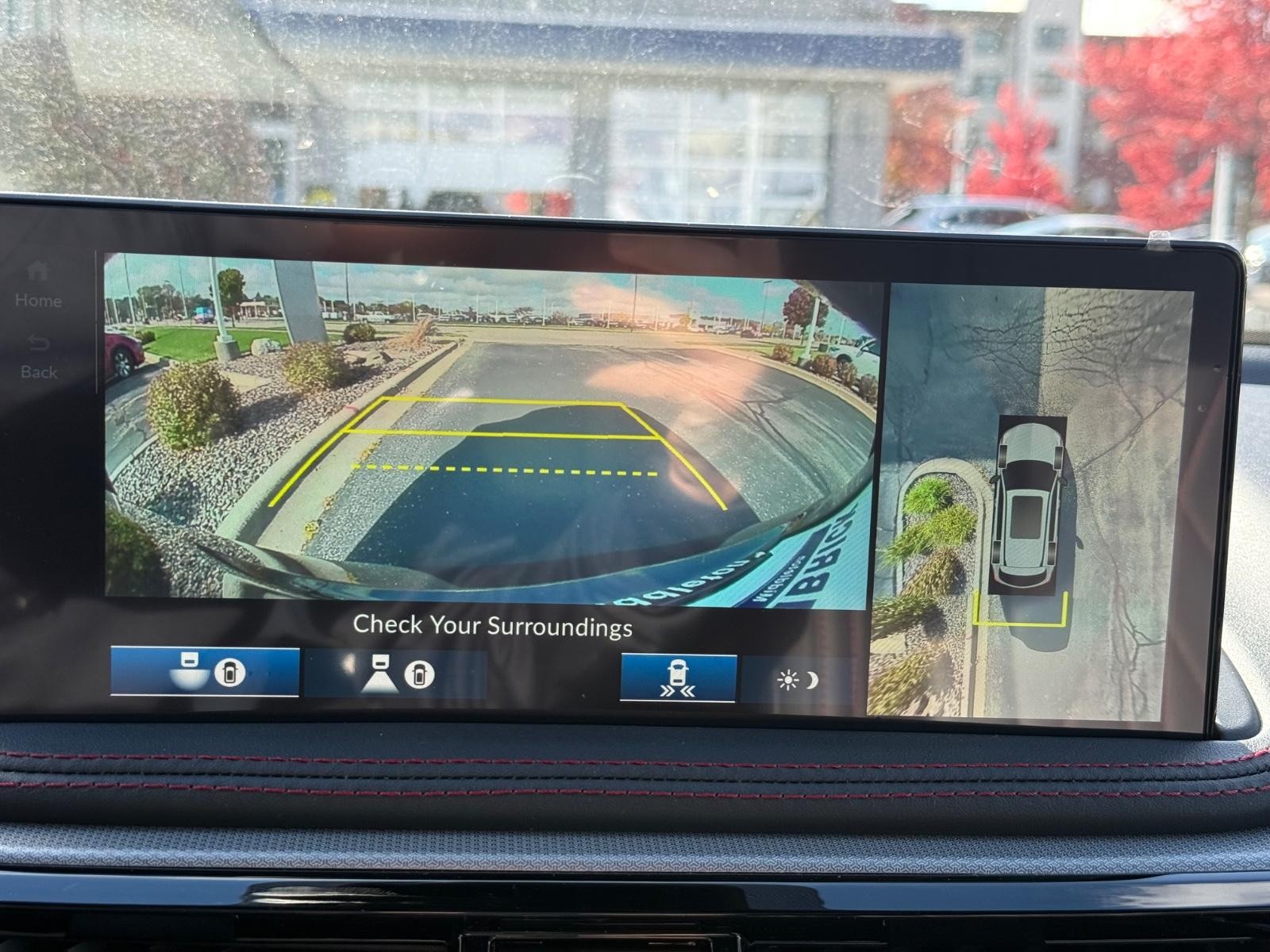 Acura MDX Vehicle Image 14