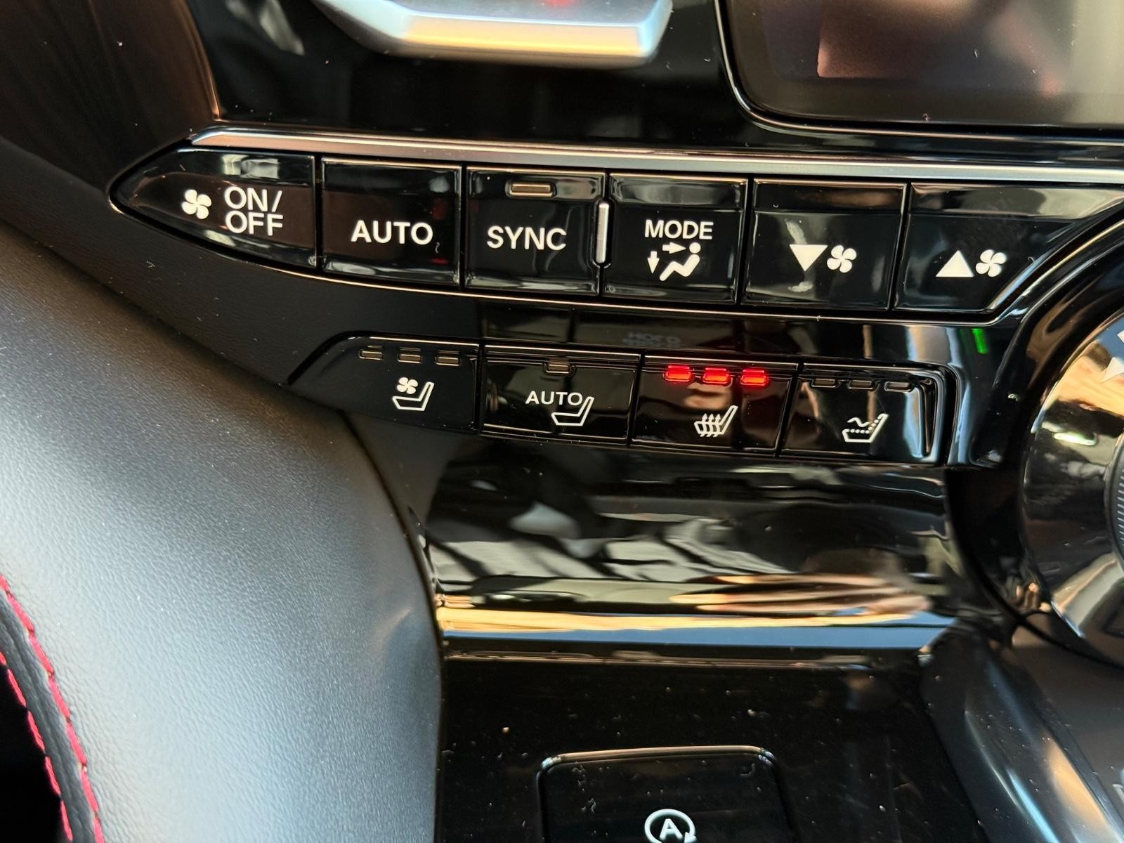 Acura MDX Vehicle Image 15