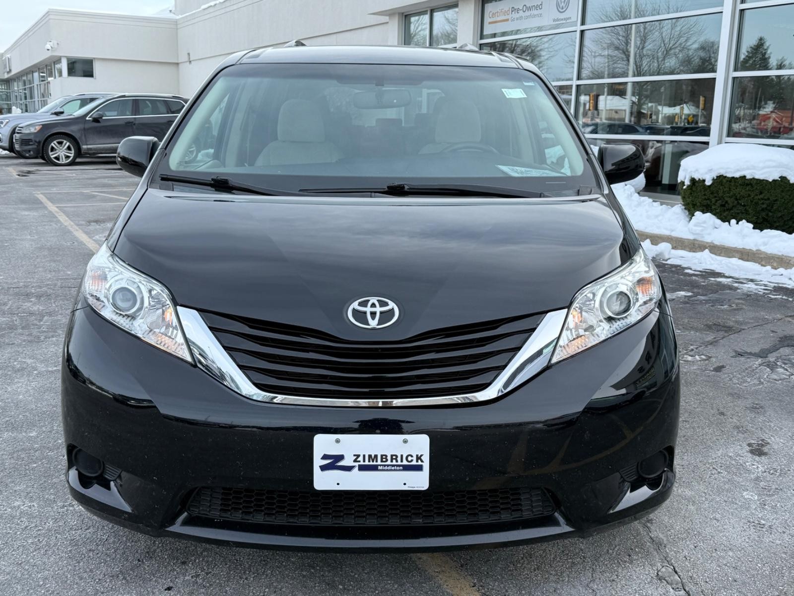 Toyota Sienna Vehicle Image 09