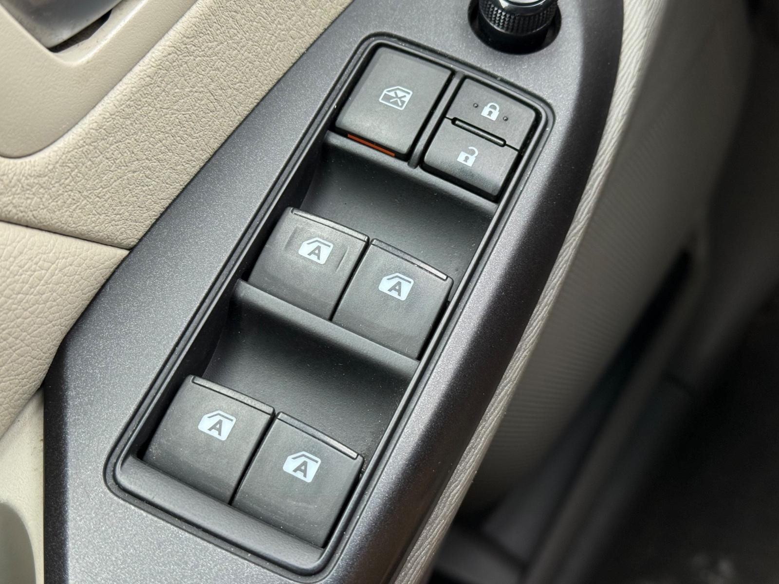 Toyota Sienna Vehicle Image 20