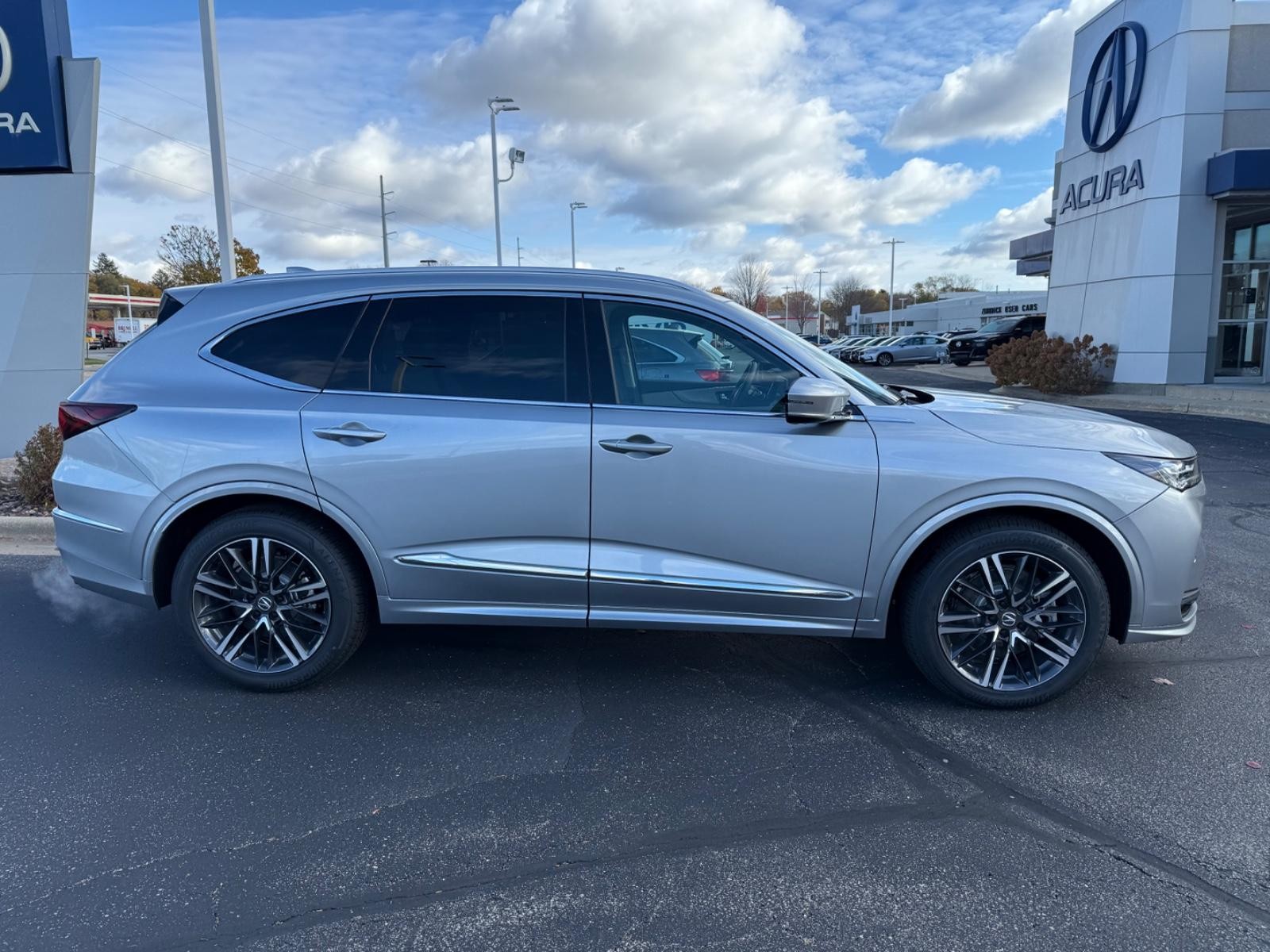 Acura MDX Vehicle Image 02