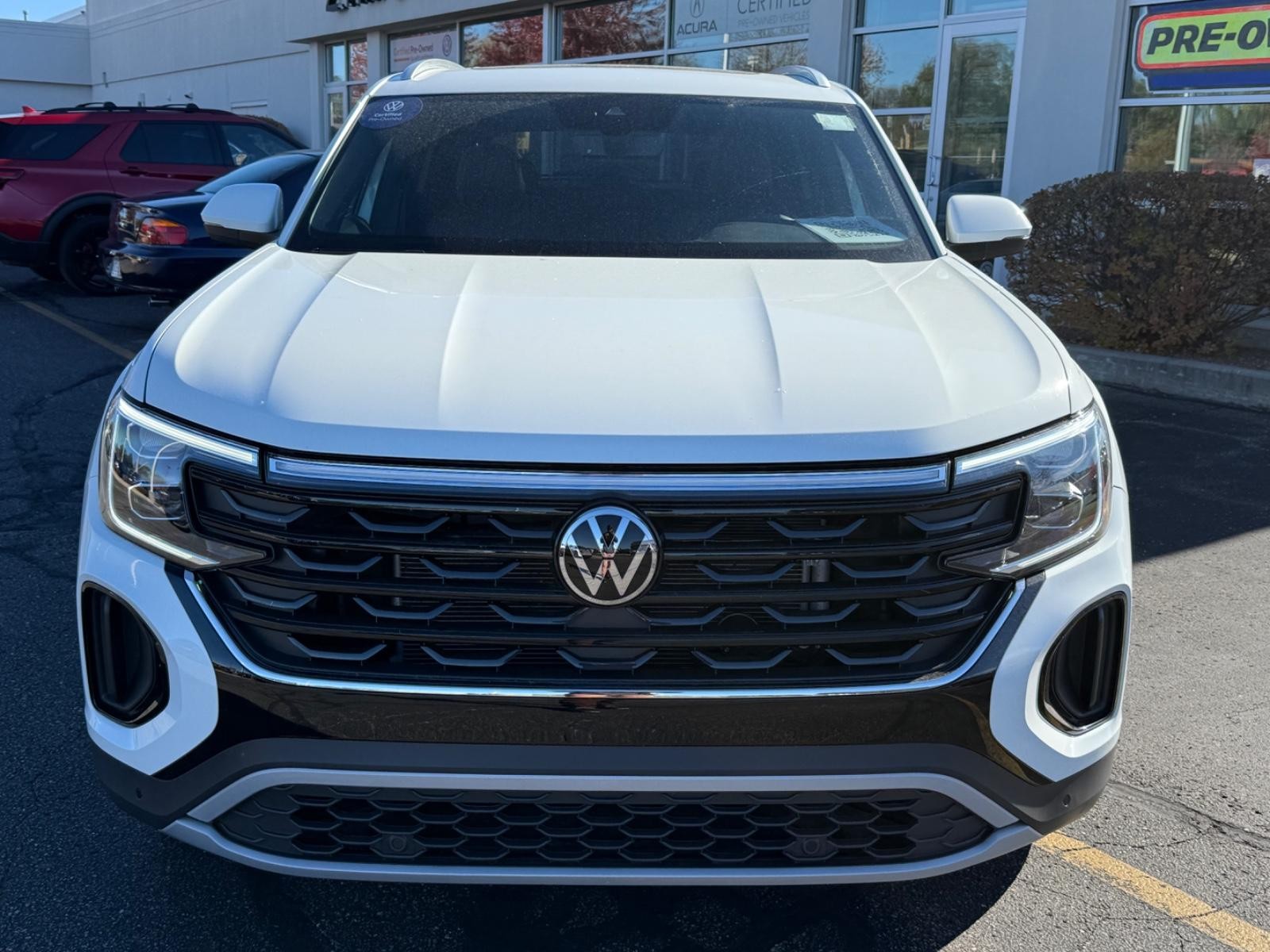 Volkswagen Atlas Cross Sport Vehicle Image 09