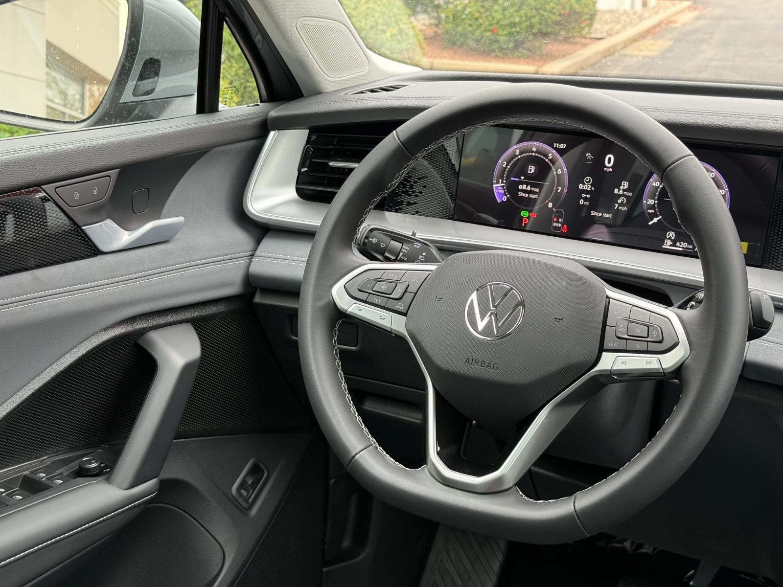 Volkswagen Tiguan Vehicle Image 08