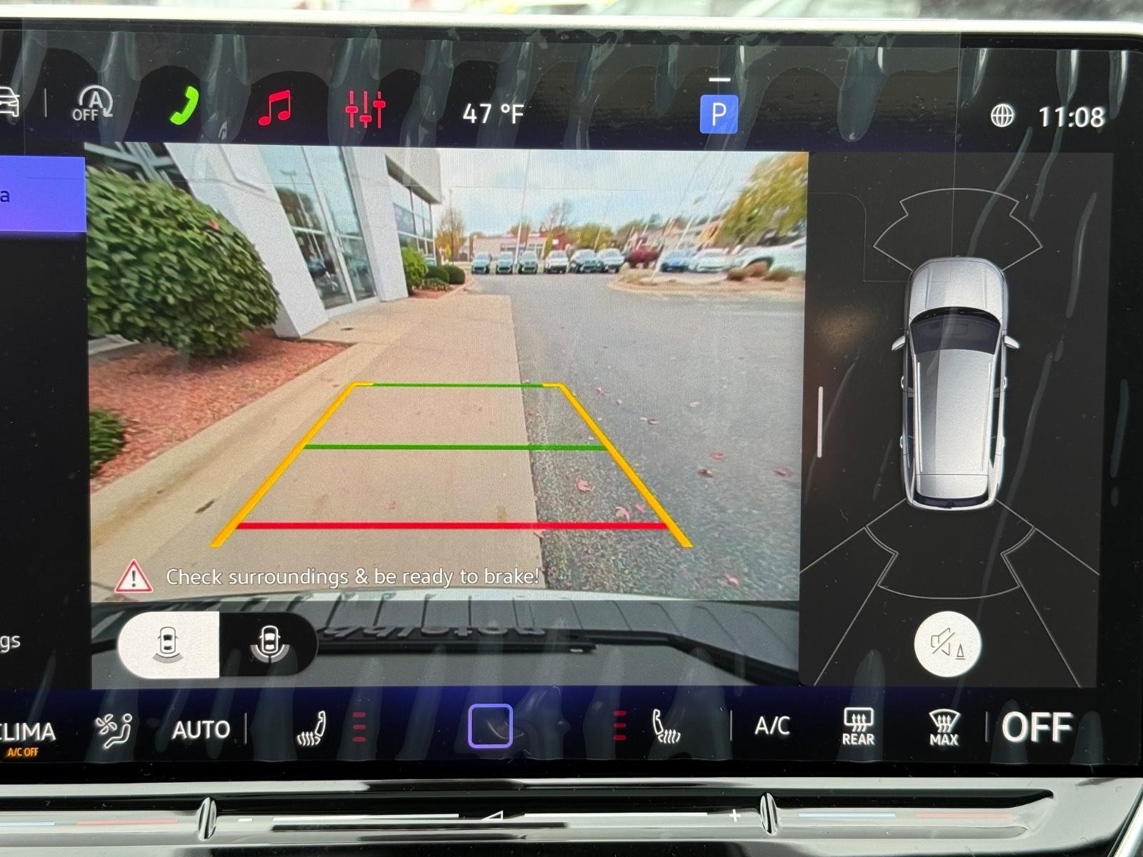 Volkswagen Tiguan Vehicle Image 13