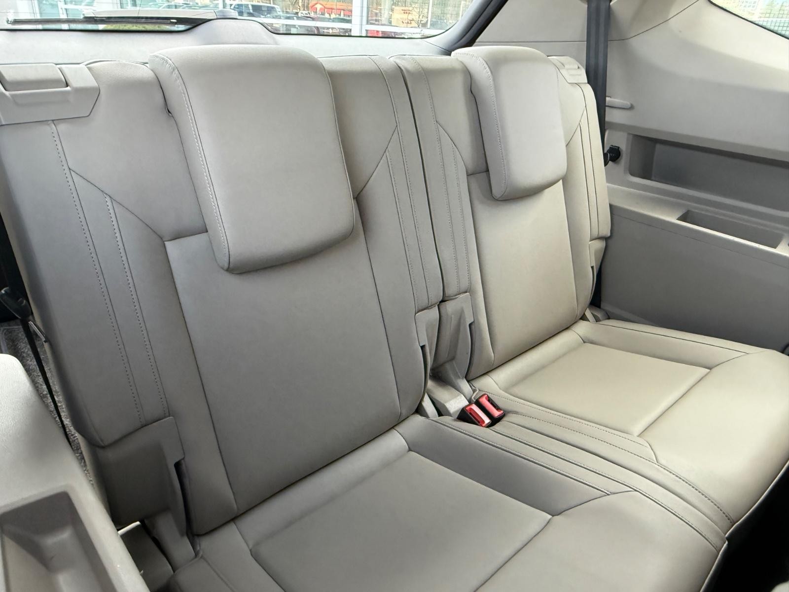 Volkswagen Atlas Vehicle Image 11