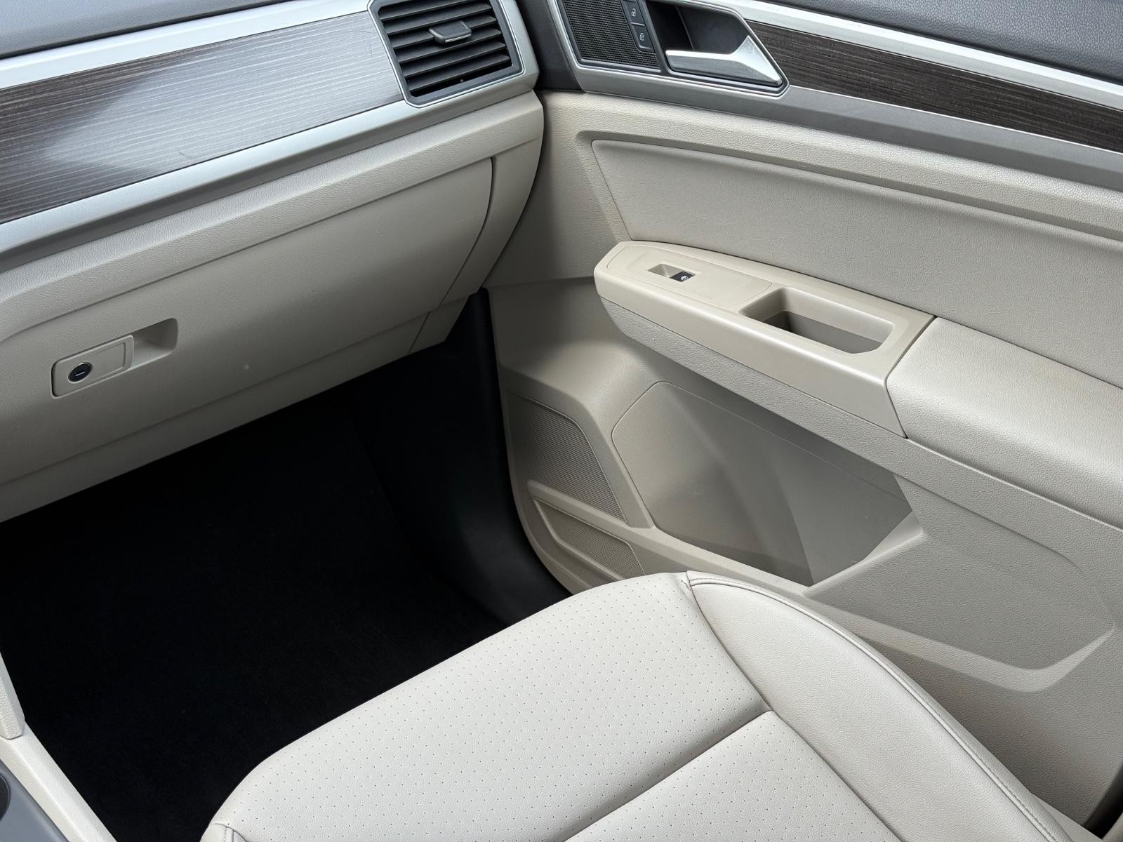 Volkswagen Atlas Vehicle Image 16