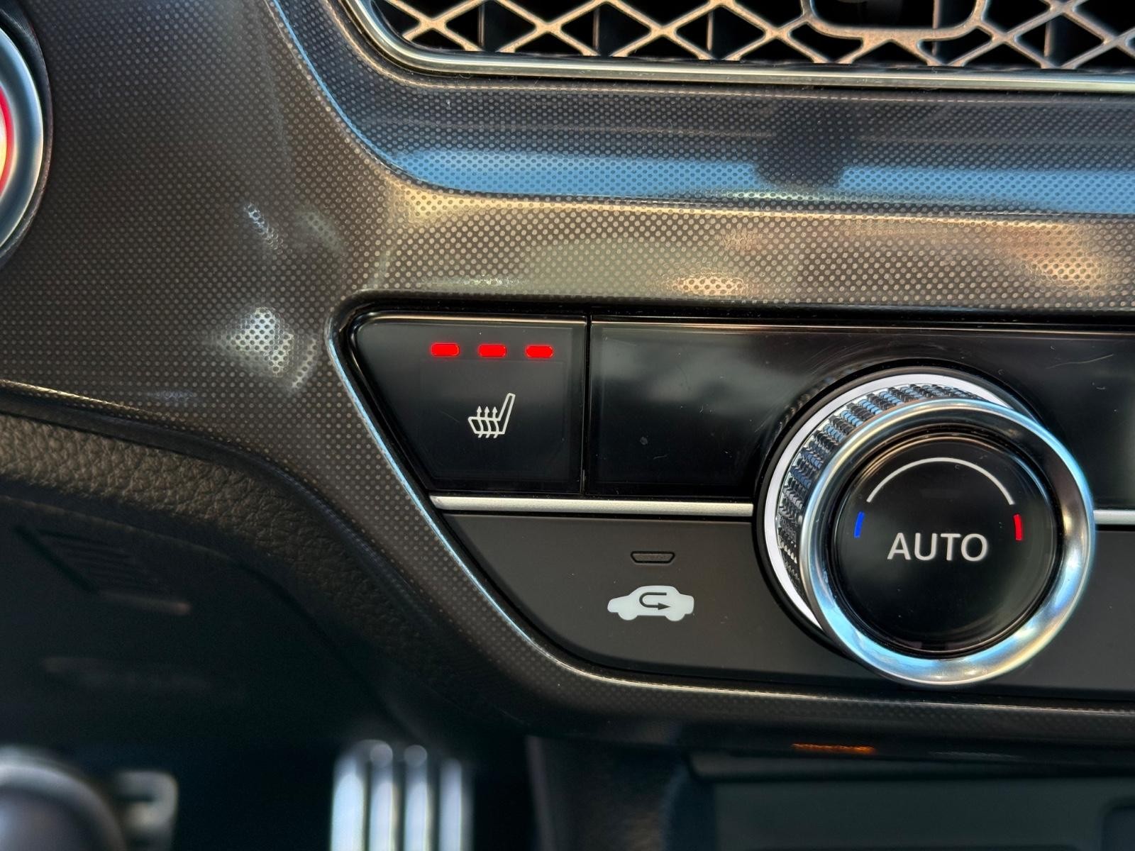 Acura Integra Vehicle Image 19