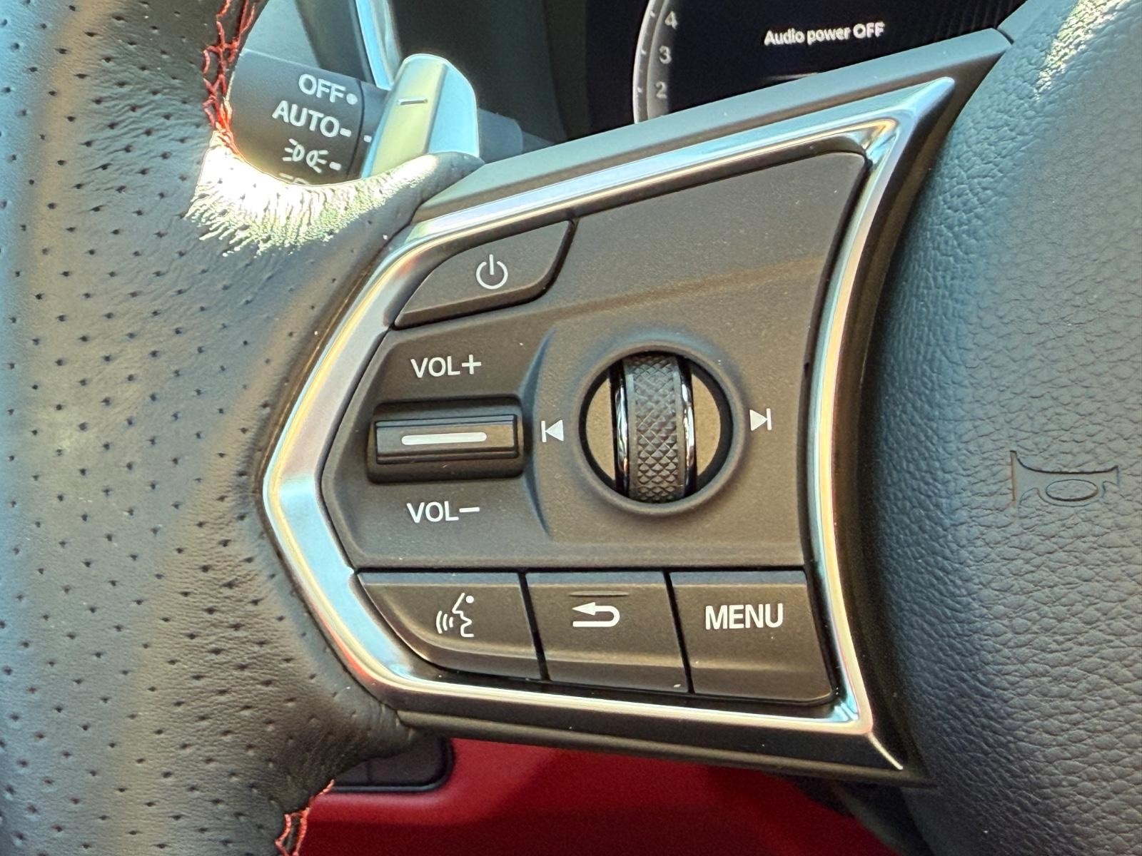 Acura MDX Vehicle Image 10