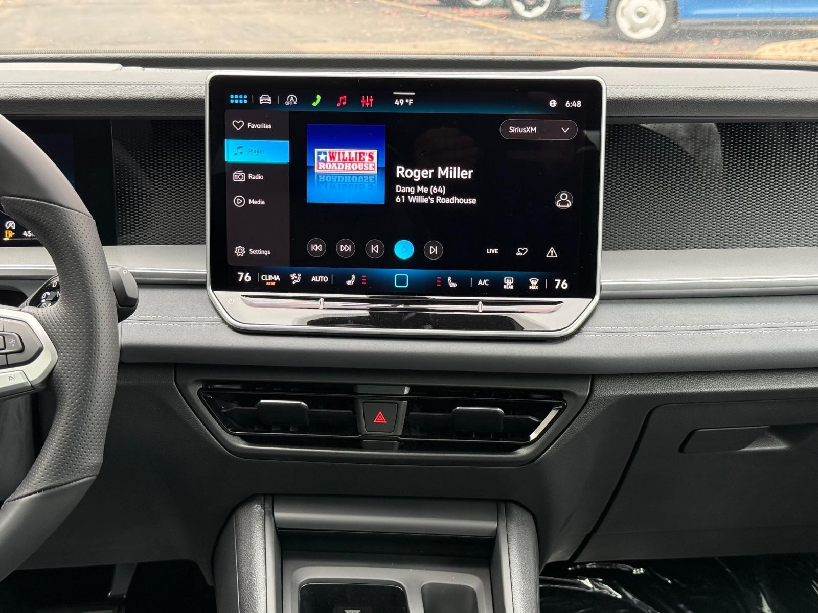 Volkswagen Tiguan Vehicle Image 07