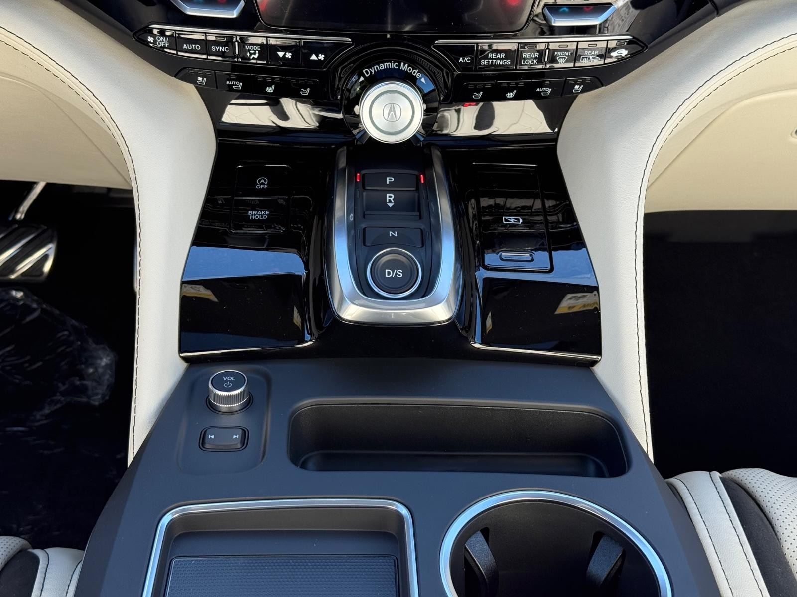 Acura MDX Vehicle Image 08