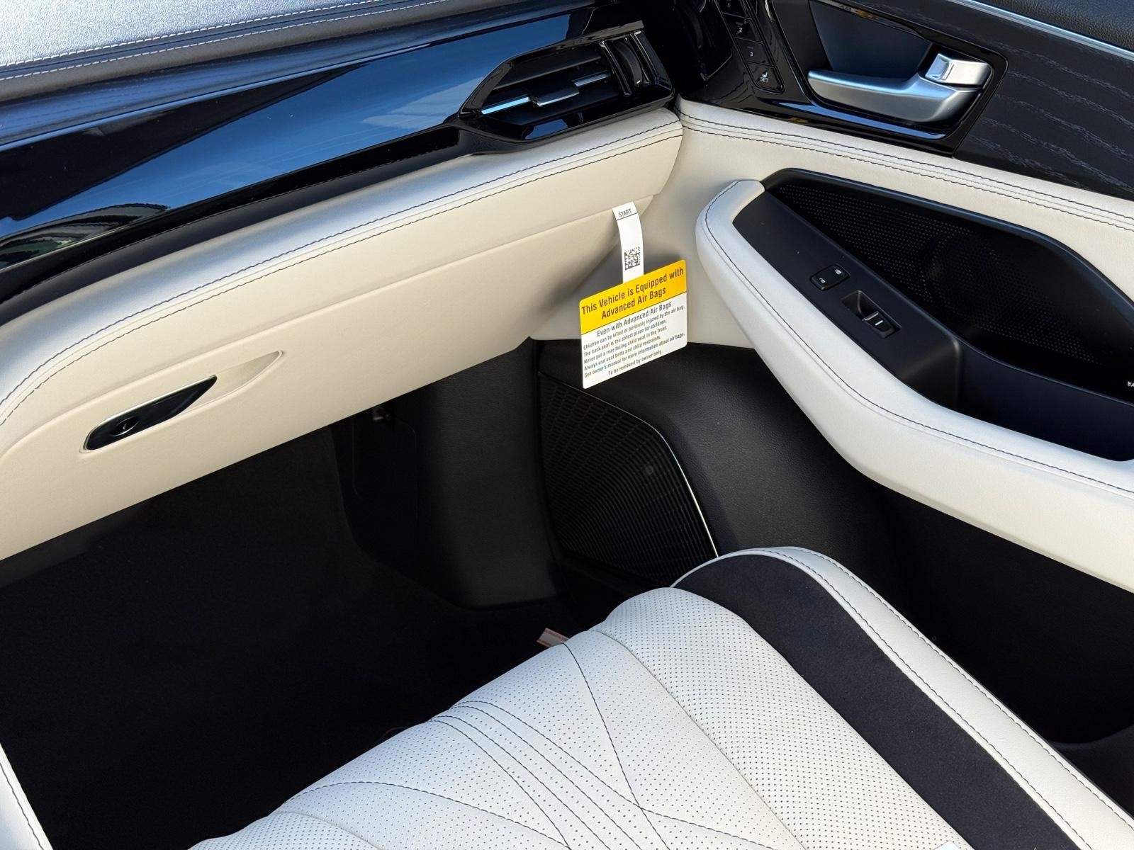 Acura MDX Vehicle Image 10