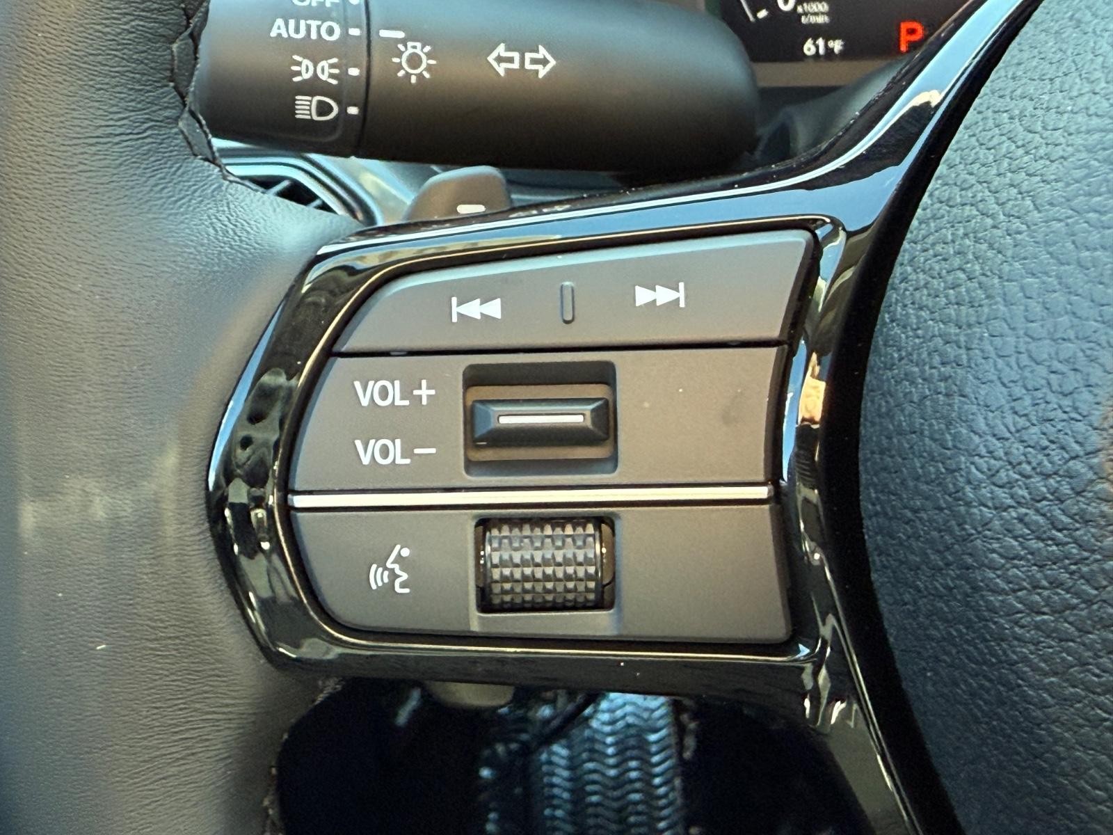 Acura Integra Vehicle Image 11