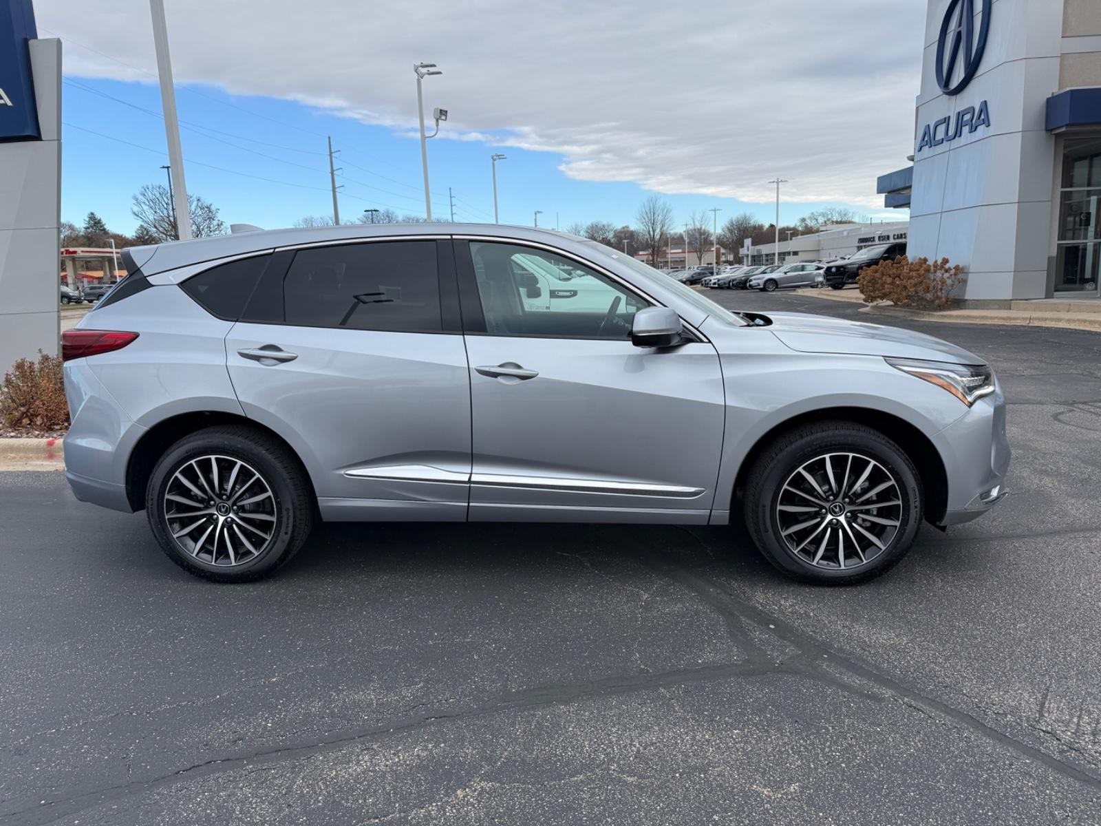 Acura RDX Vehicle Image 02