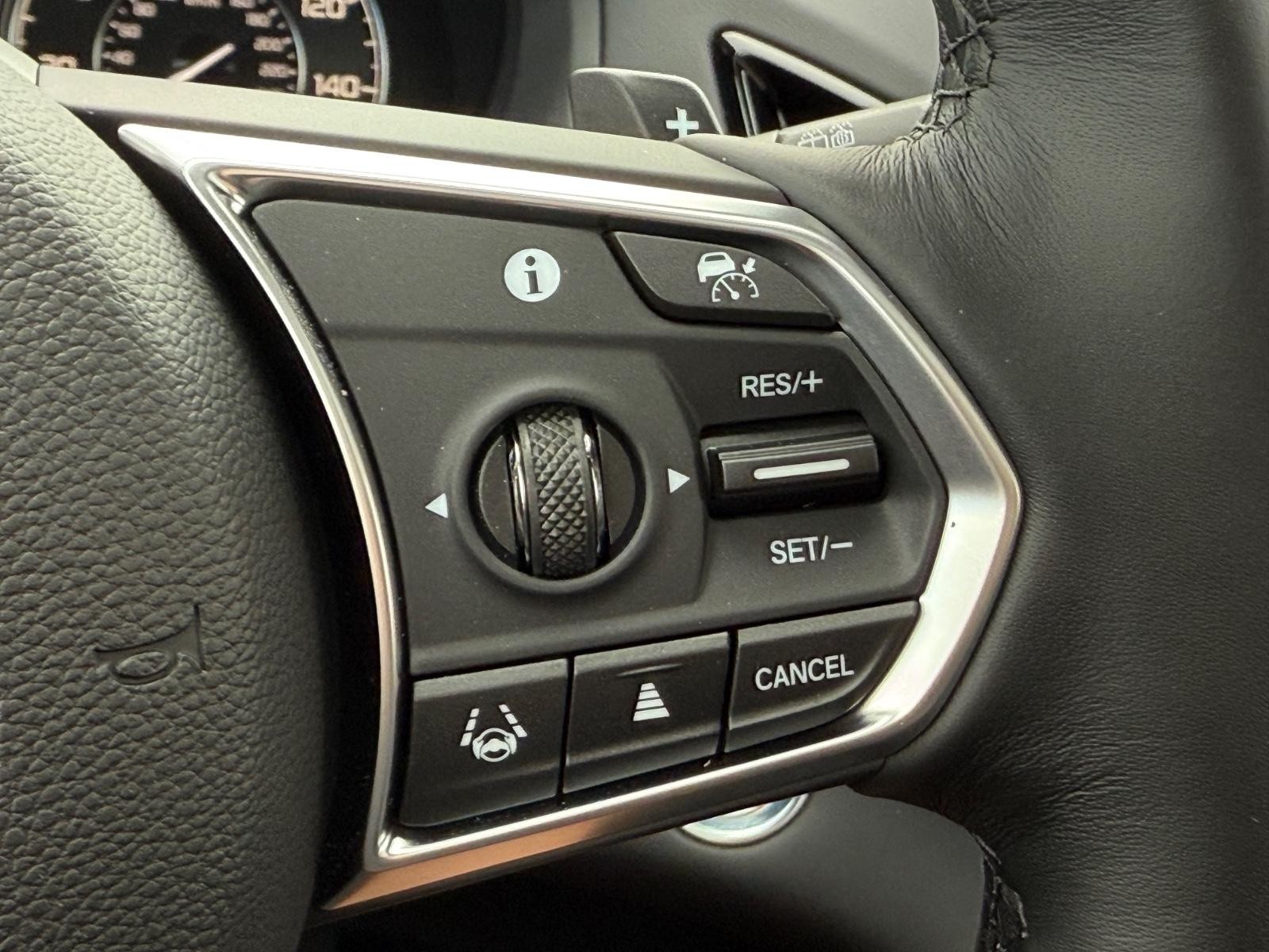 Acura RDX Vehicle Image 13