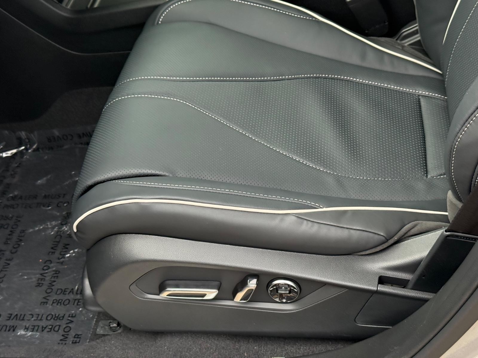 Acura RDX Vehicle Image 17