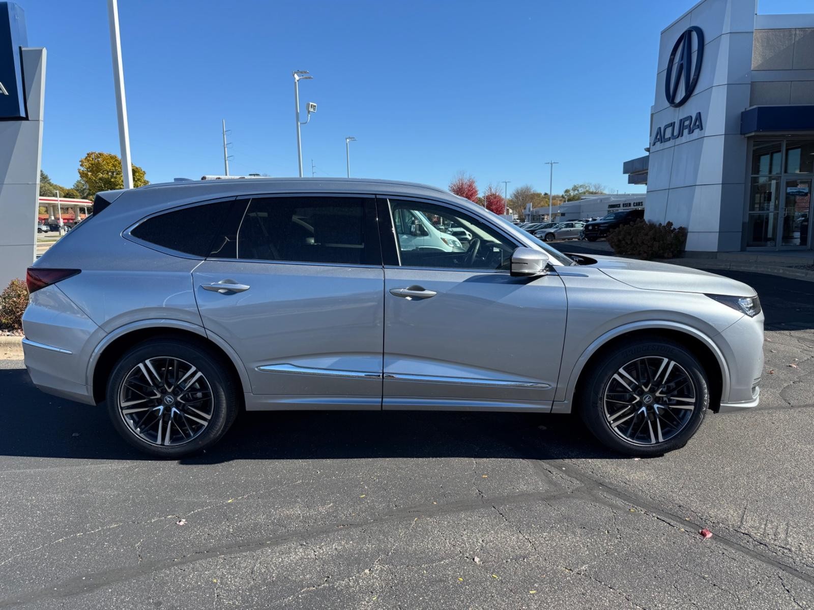 Acura MDX Vehicle Image 02