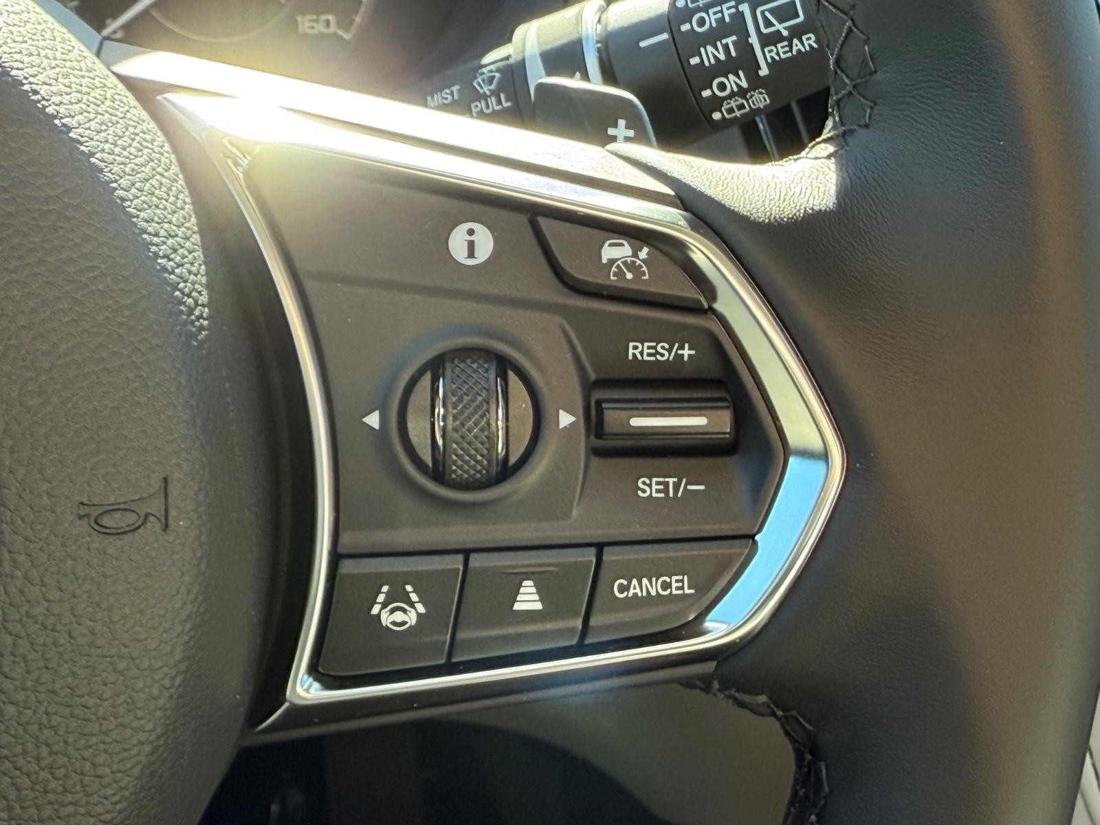 Acura RDX Vehicle Image 11