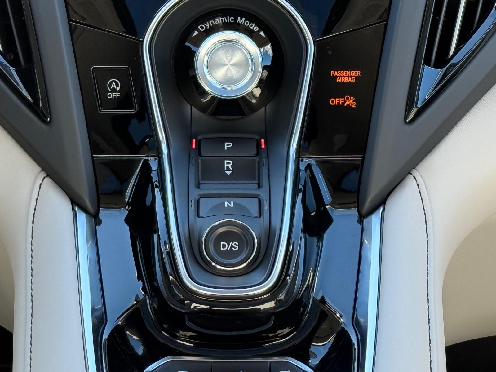 Acura RDX Vehicle Image 08