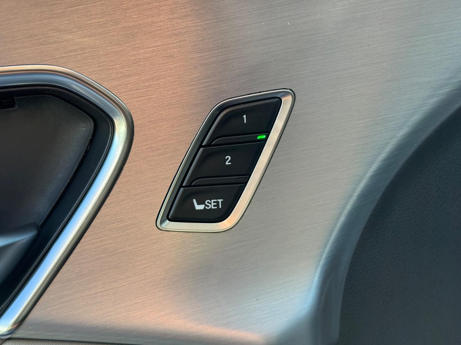 Acura RDX Vehicle Image 11