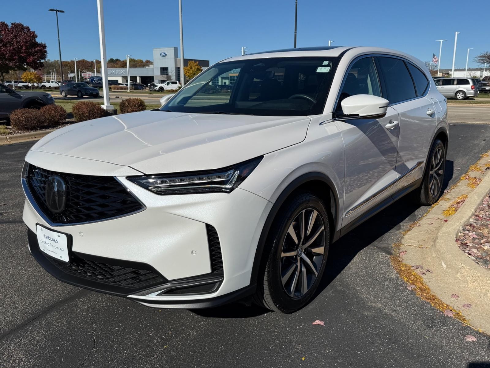 Acura MDX Vehicle Full-screen Gallery Image 08