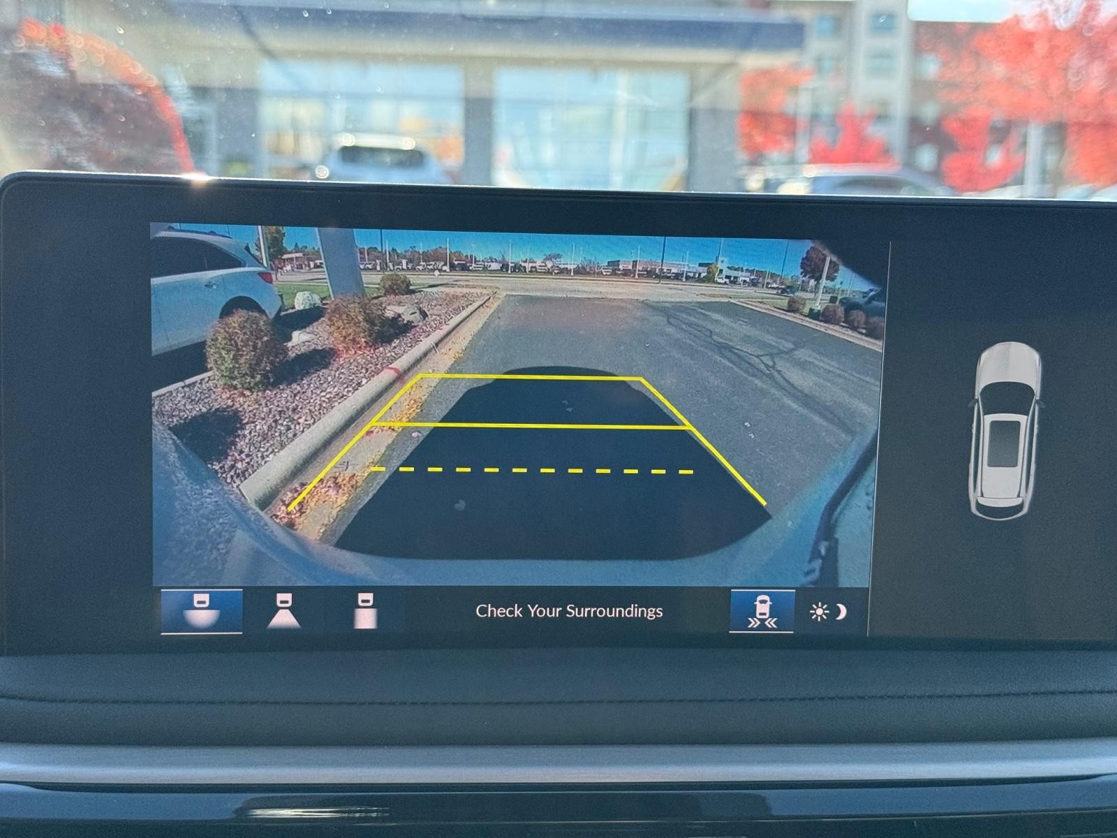 Acura MDX Vehicle Full-screen Gallery Image 20