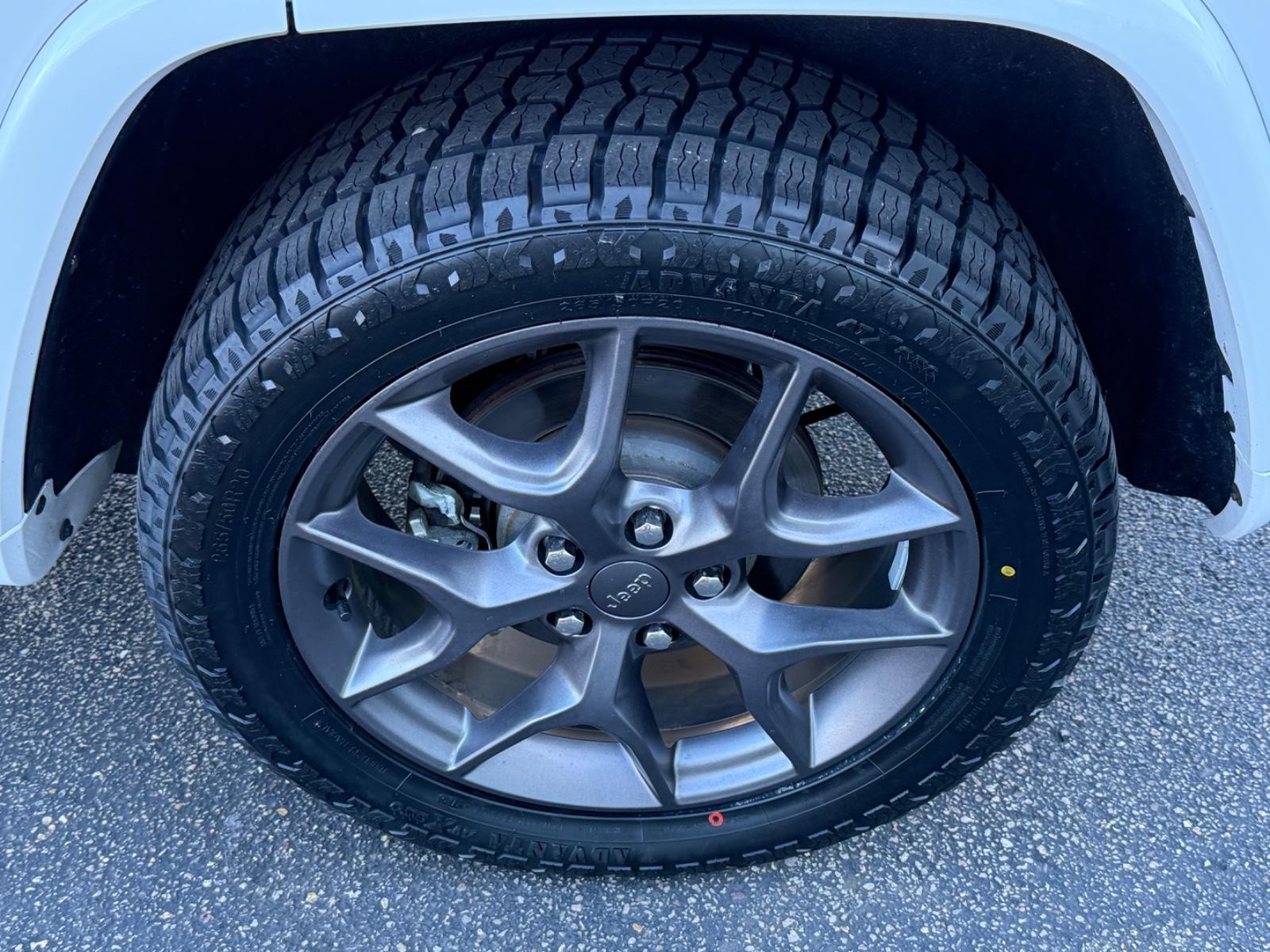 Jeep Grand Cherokee Vehicle Image 07