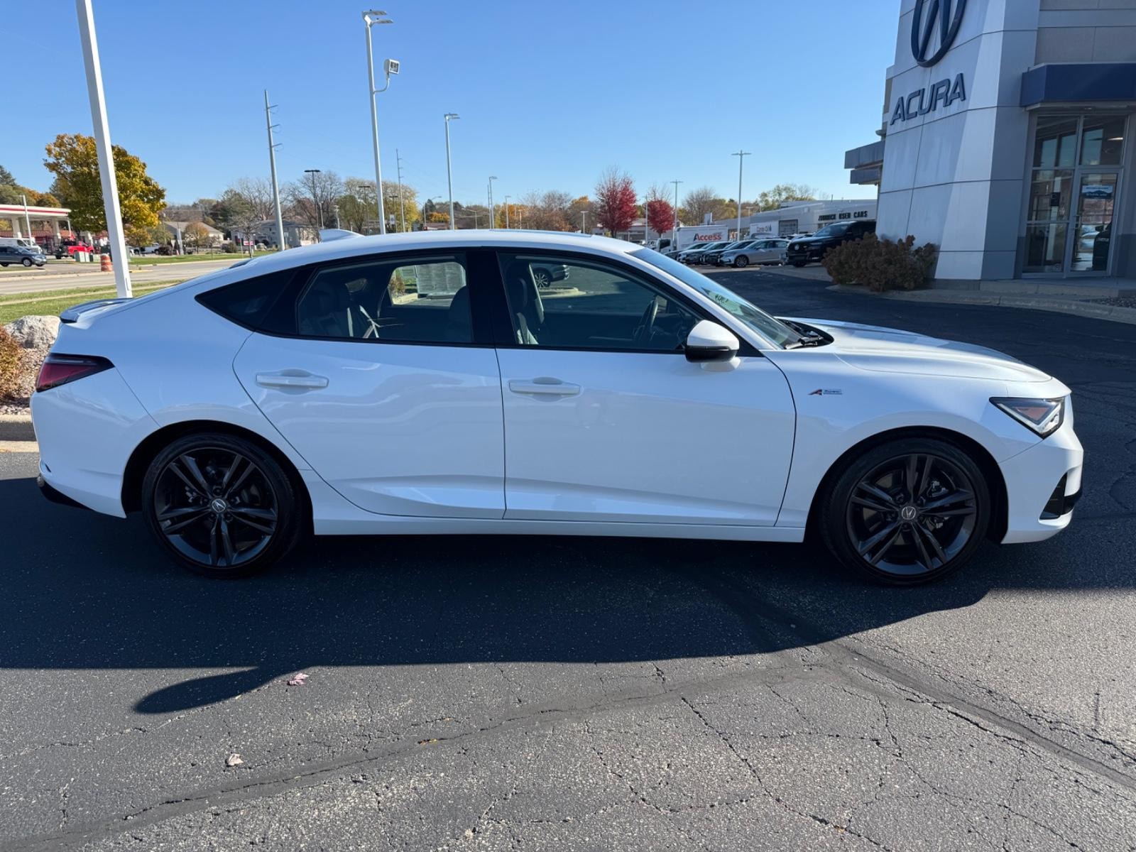 Acura Integra Vehicle Image 02