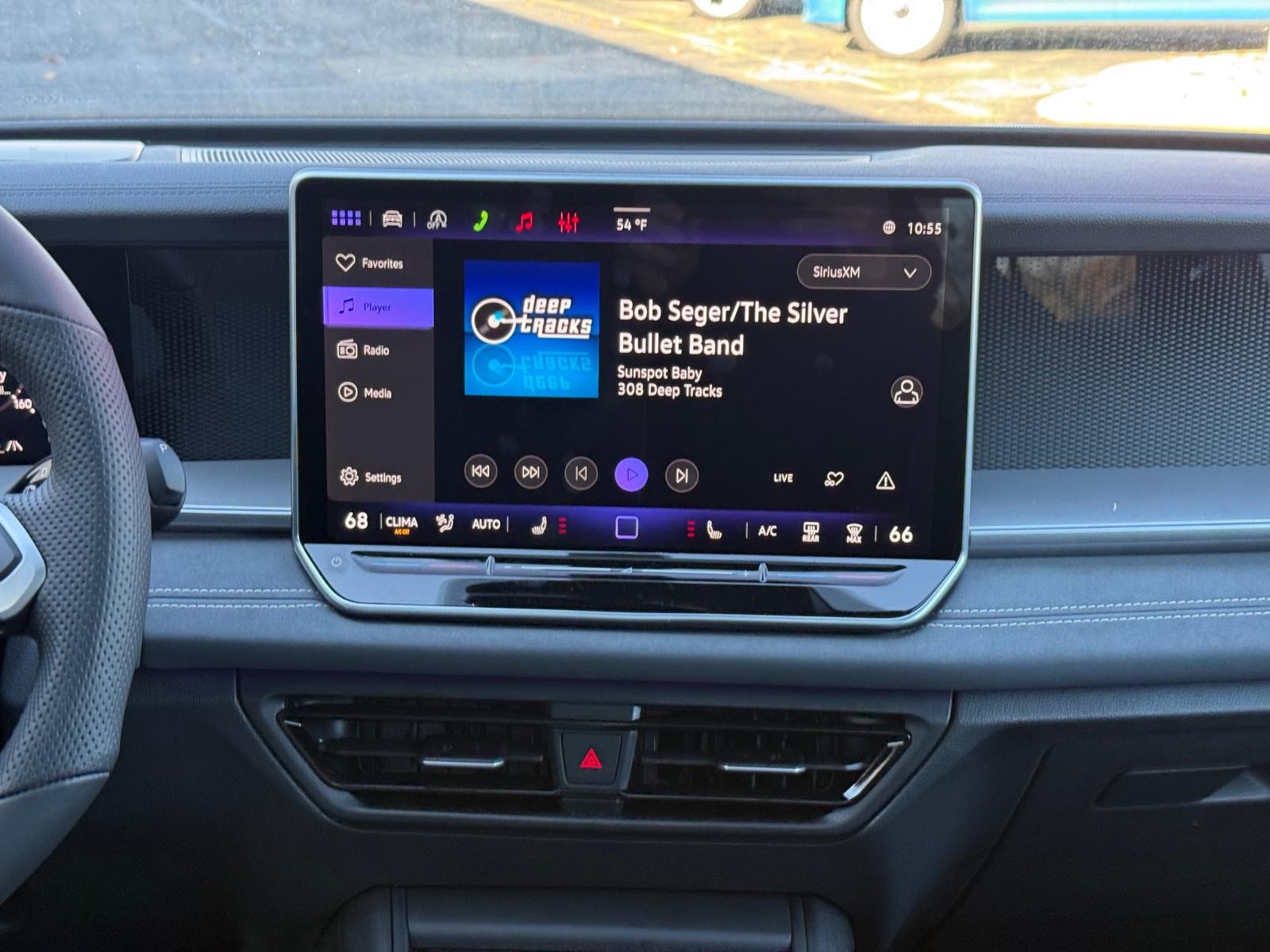 Volkswagen Tiguan Vehicle Image 07