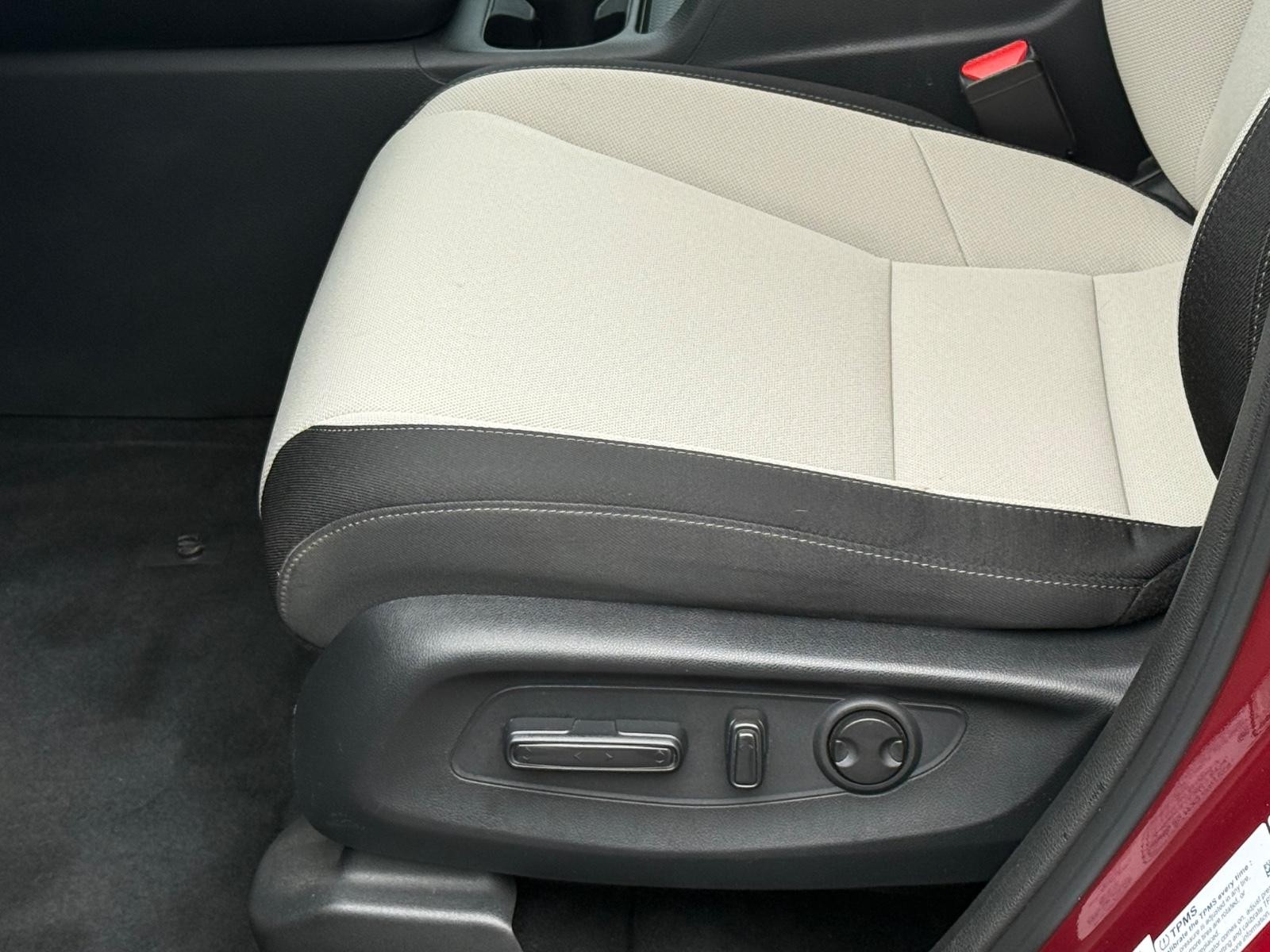 Honda CR-V Vehicle Image 22